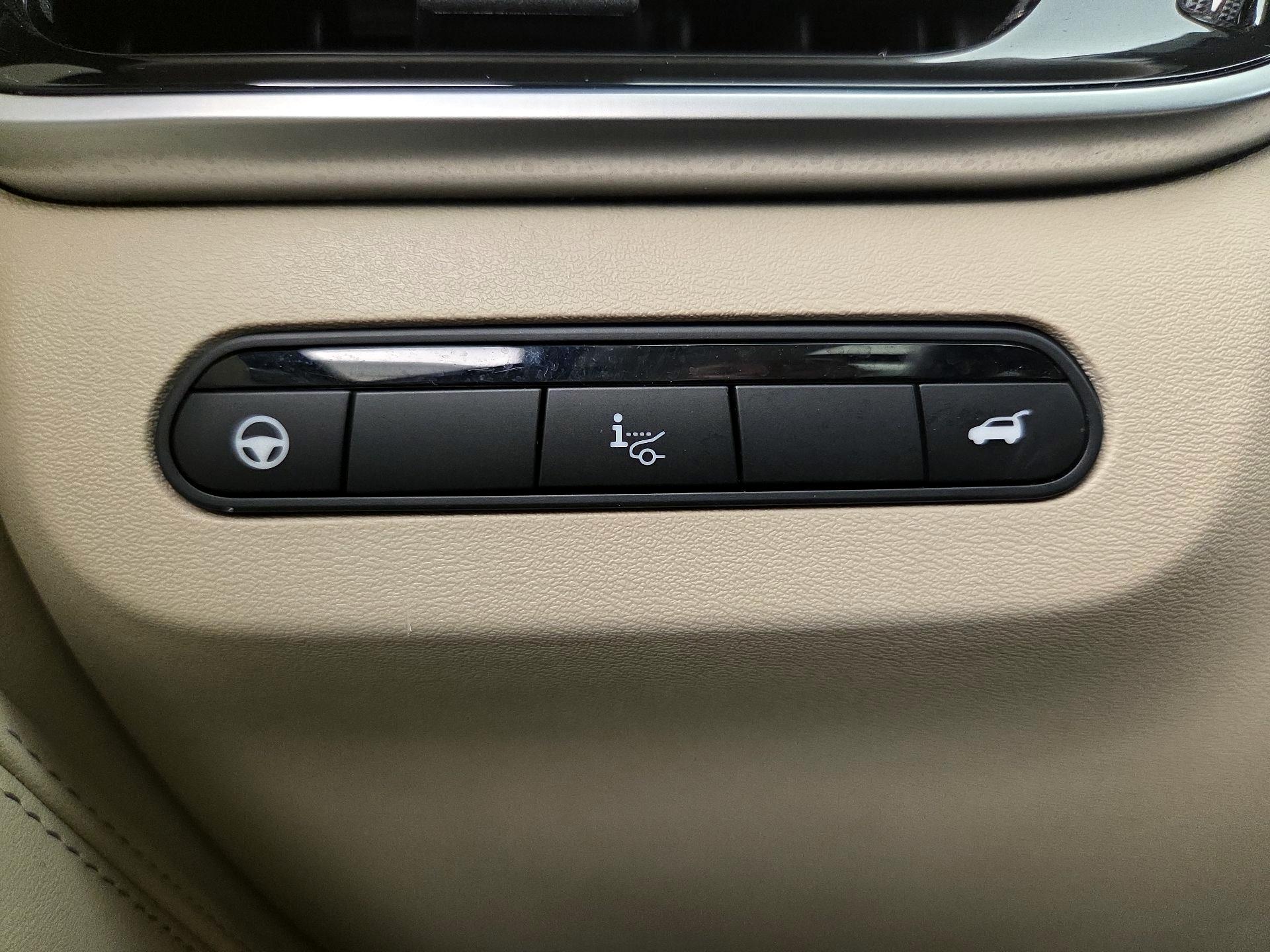 Thumbnail: 2023 INFINITI QX60 - 13