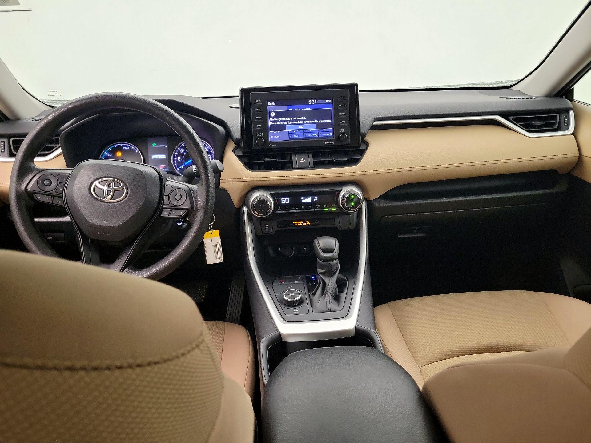 Thumbnail: 2022 Toyota RAV4 - 9
