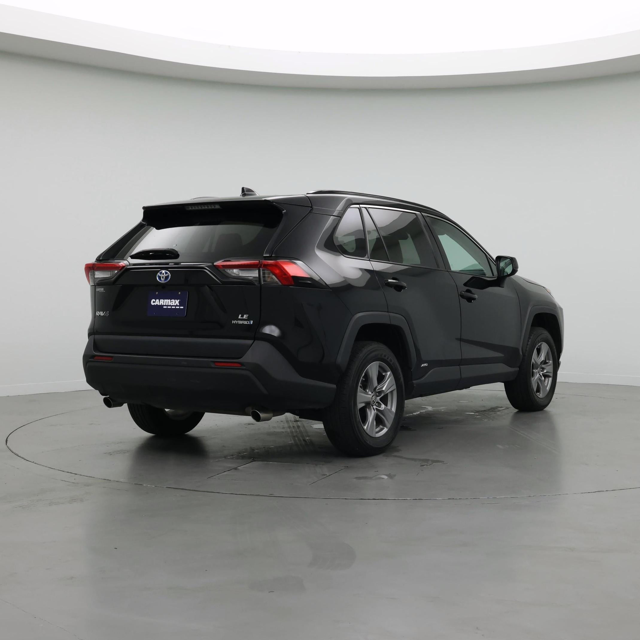Thumbnail: 2022 Toyota RAV4 - 8