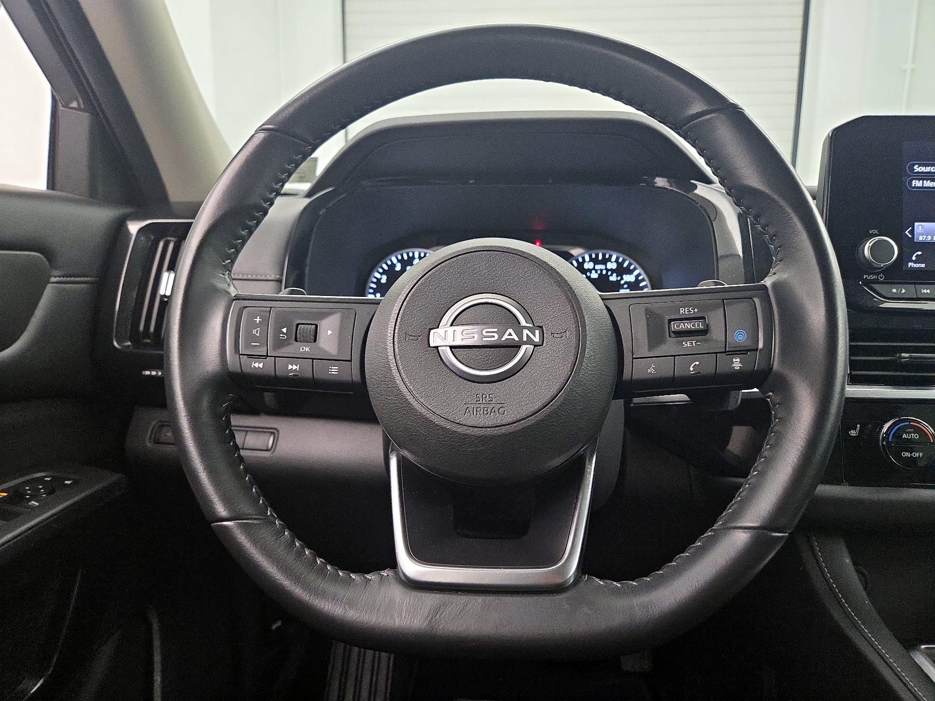 Thumbnail: 2024 Nissan Pathfinder - 10