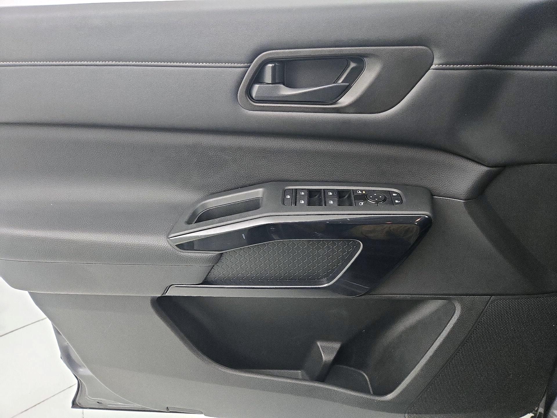 Thumbnail: 2024 Nissan Pathfinder - 12