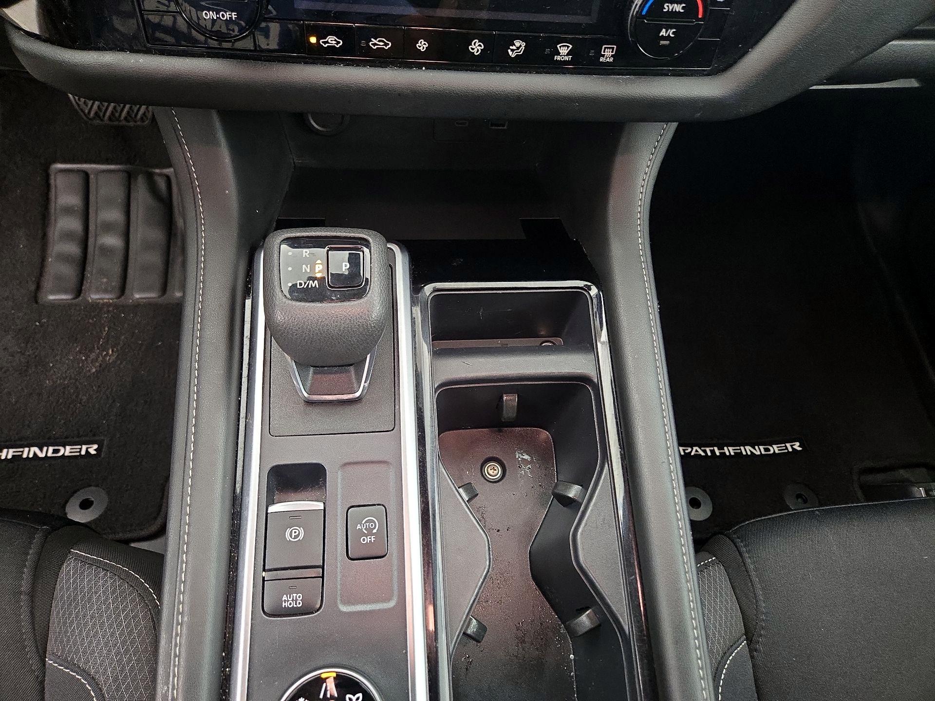 Thumbnail: 2024 Nissan Pathfinder - 17