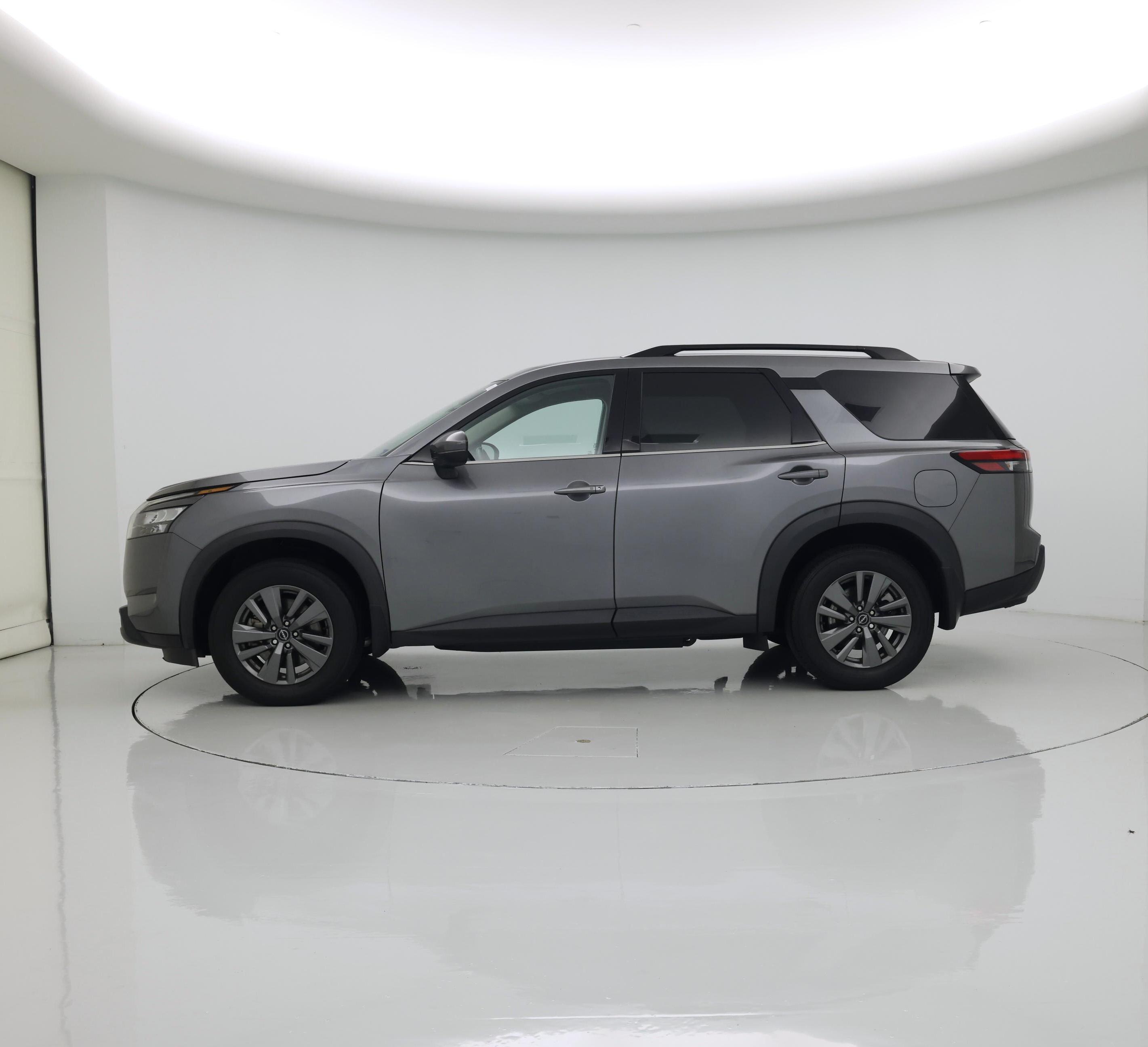 Thumbnail: 2024 Nissan Pathfinder - 3
