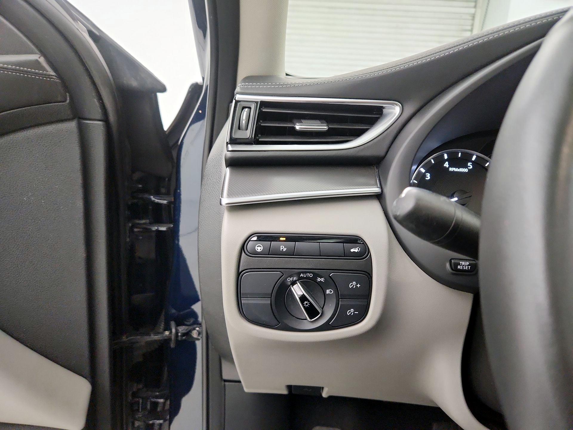Thumbnail: 2023 INFINITI QX50 - 13