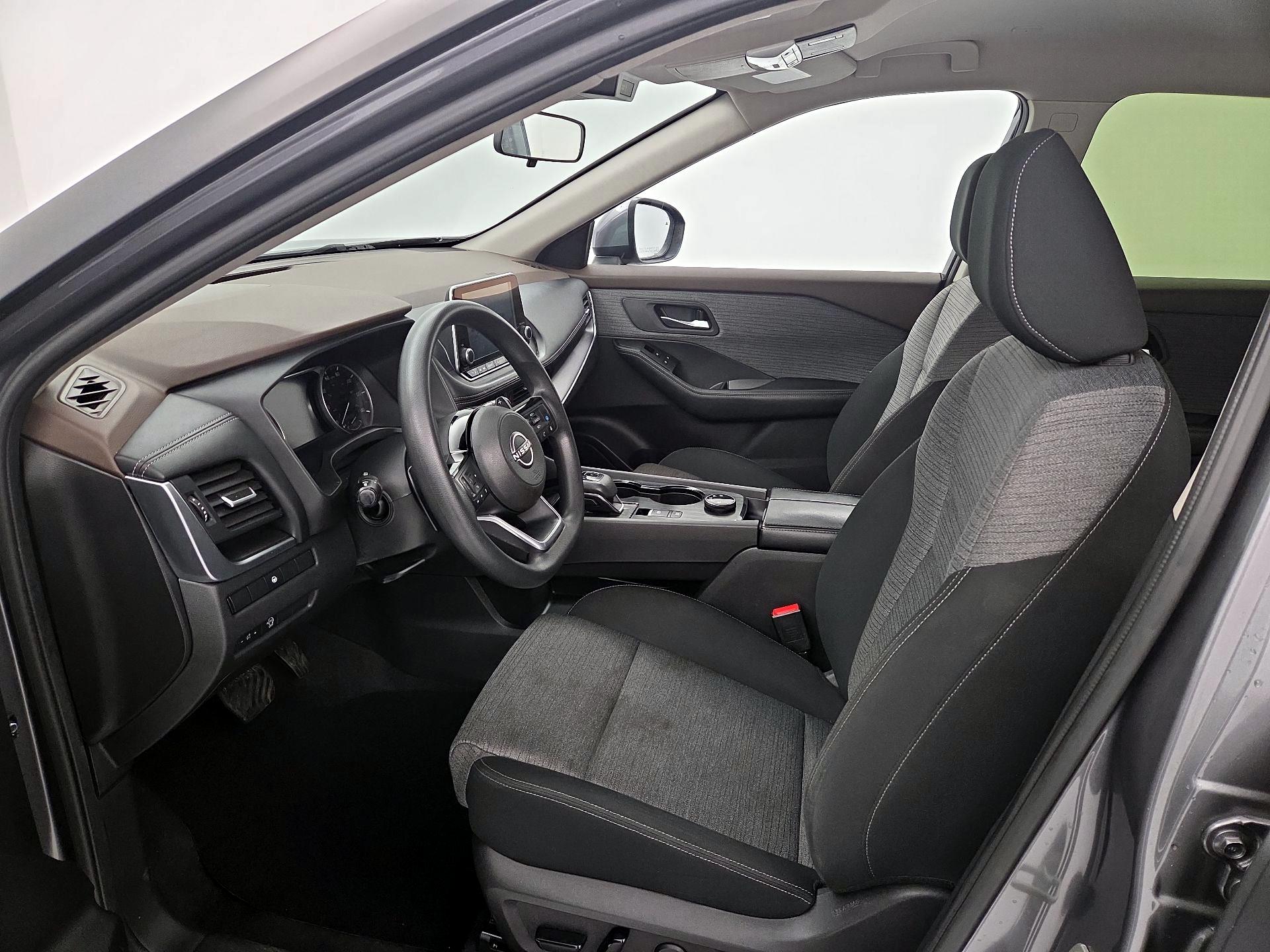 Thumbnail: 2023 Nissan Rogue - 11