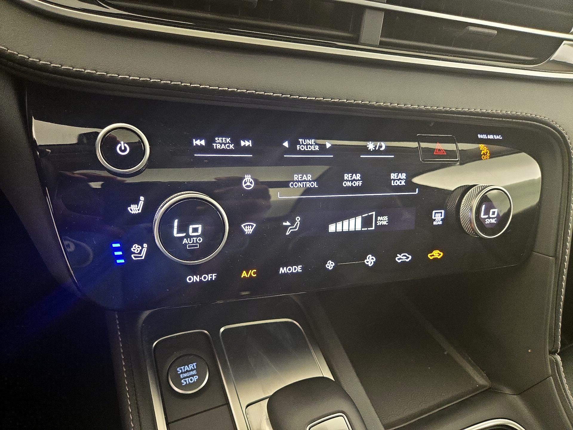 Thumbnail: 2023 INFINITI QX60 - 17