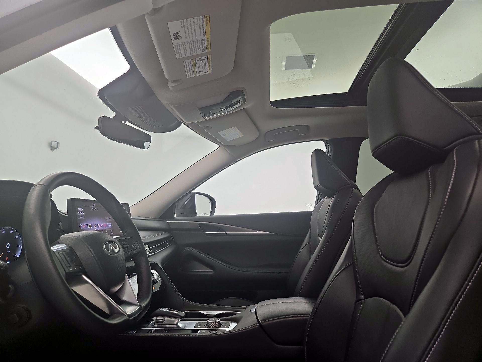 Thumbnail: 2023 INFINITI QX60 - 20