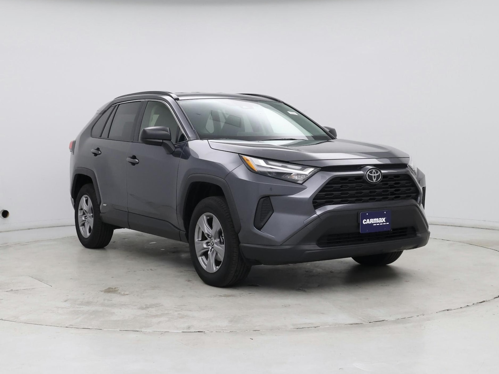 2025 Toyota RAV4 LE - Photo 2