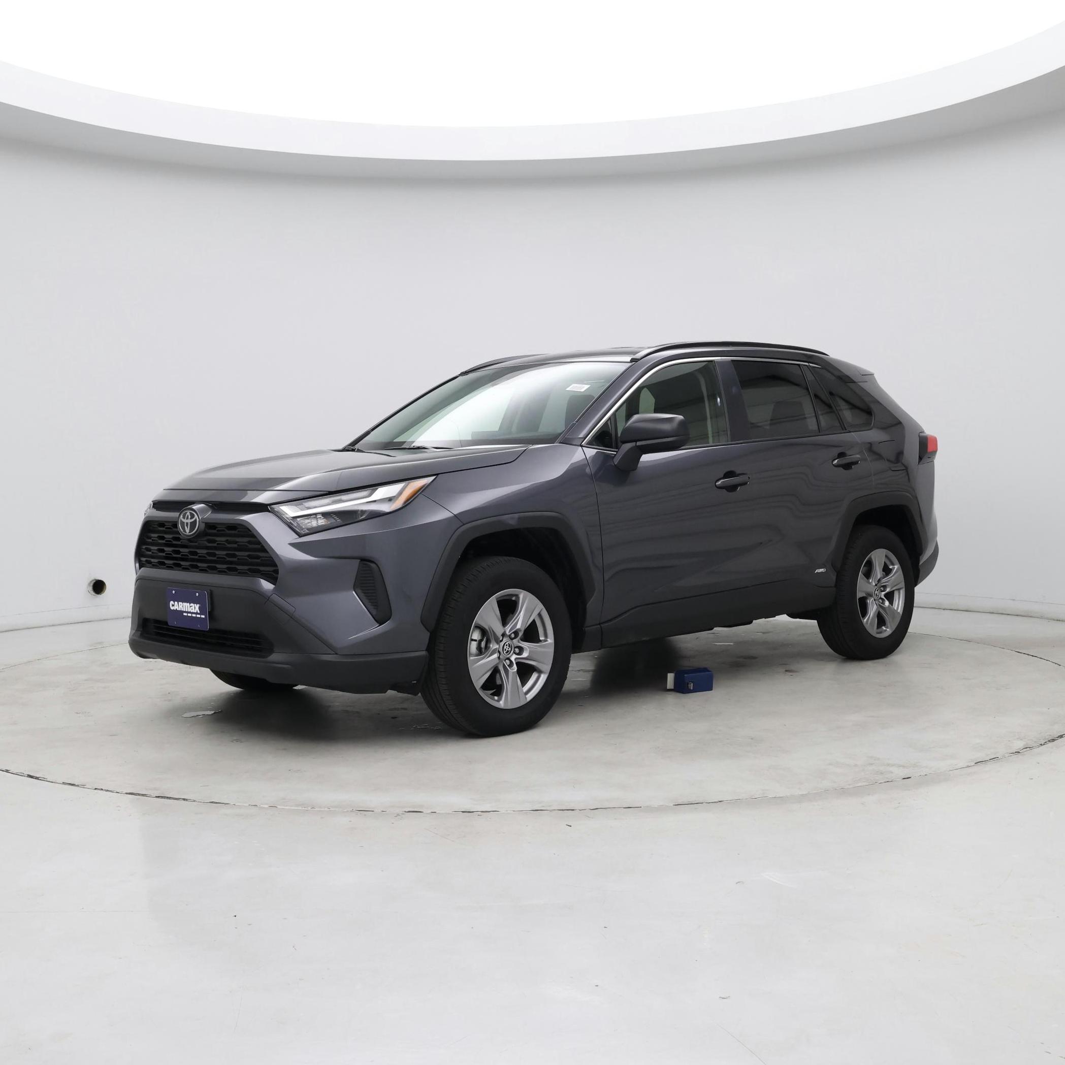 Thumbnail: 2025 Toyota RAV4 - 3
