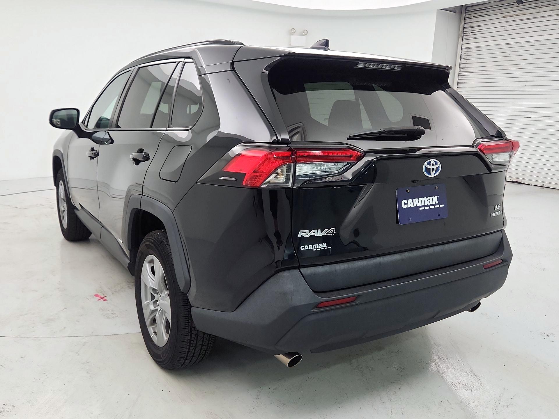 Thumbnail: 2022 Toyota RAV4 - 7