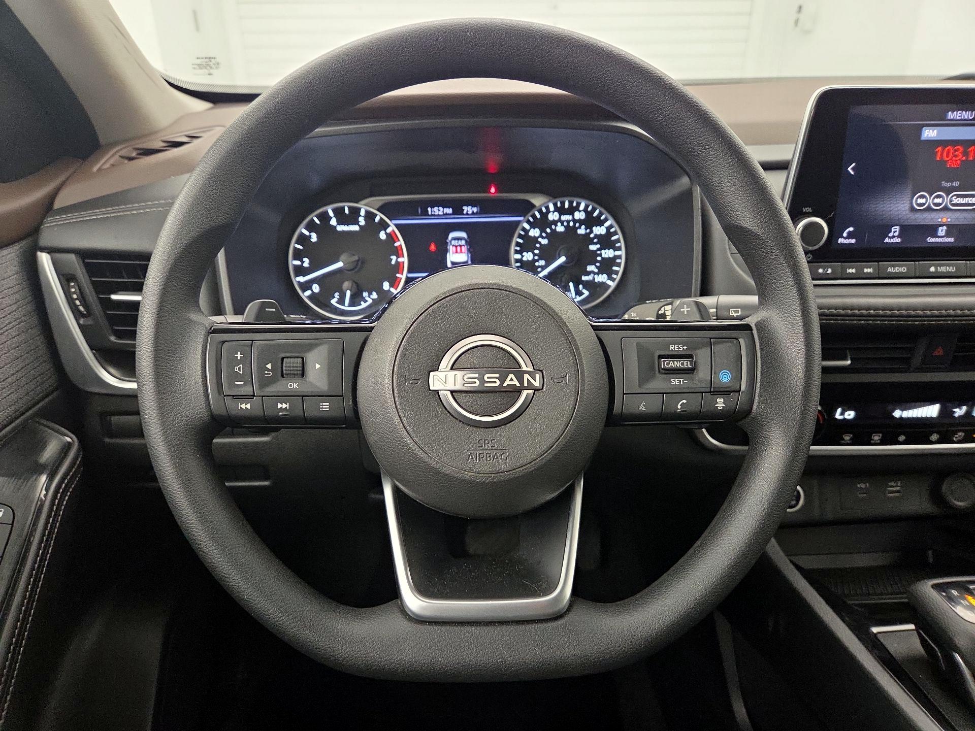 Thumbnail: 2023 Nissan Rogue - 10