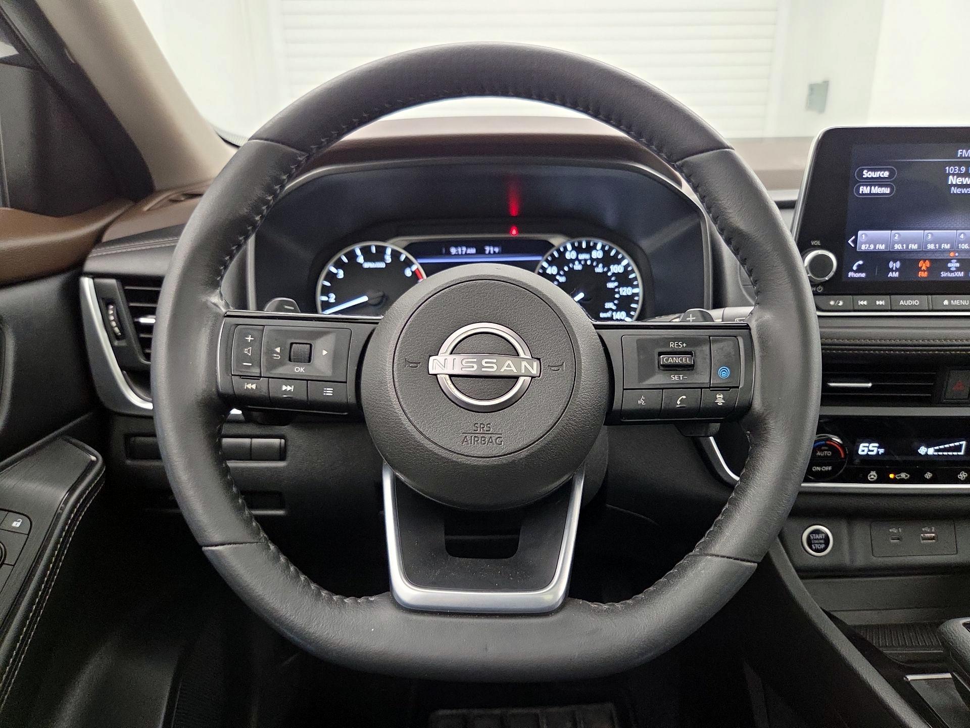 Thumbnail: 2023 Nissan Rogue - 10