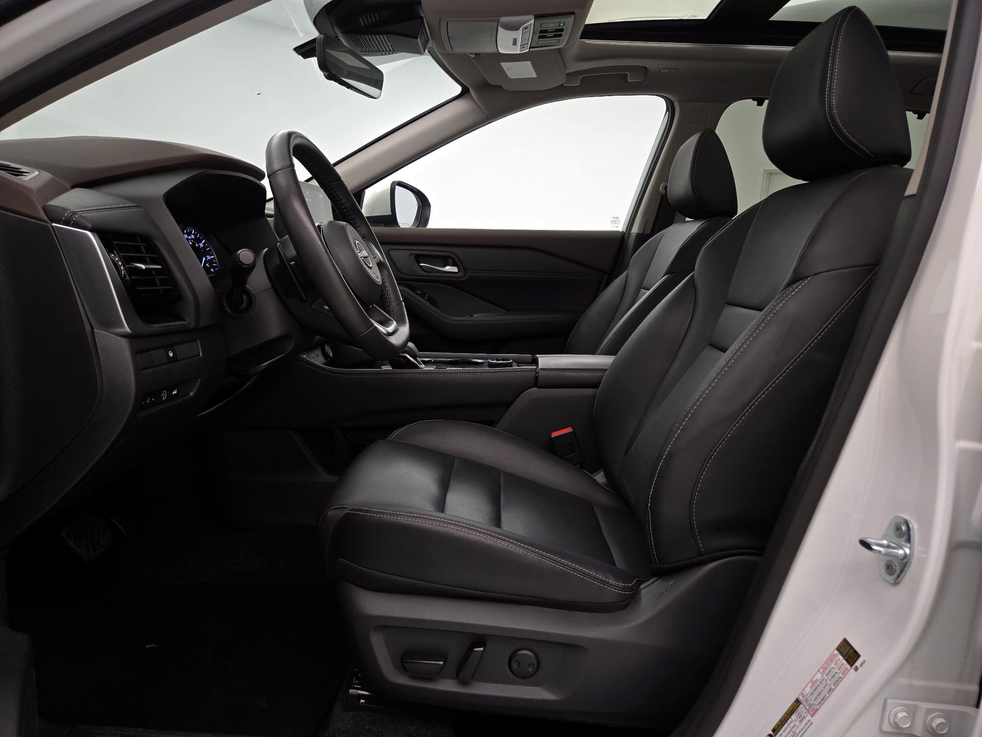 Thumbnail: 2023 Nissan Rogue - 11