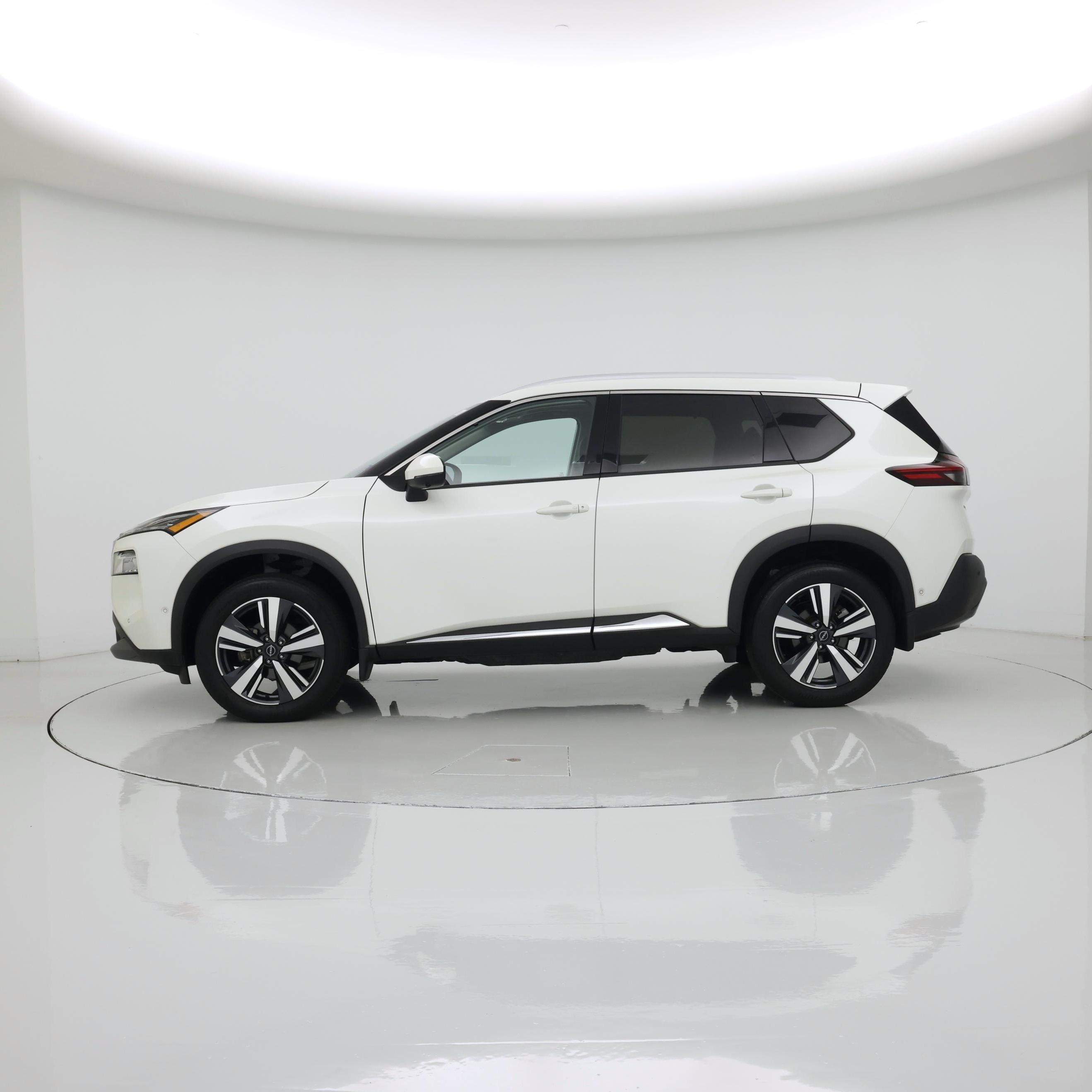 Thumbnail: 2023 Nissan Rogue - 3