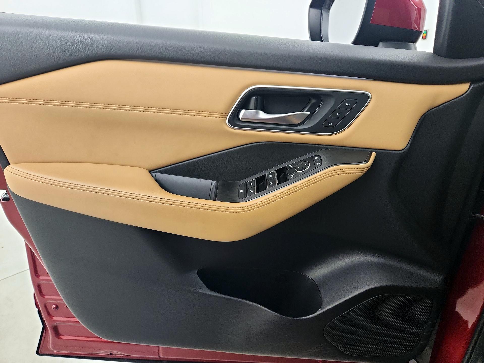 Thumbnail: 2023 Nissan Rogue - 12