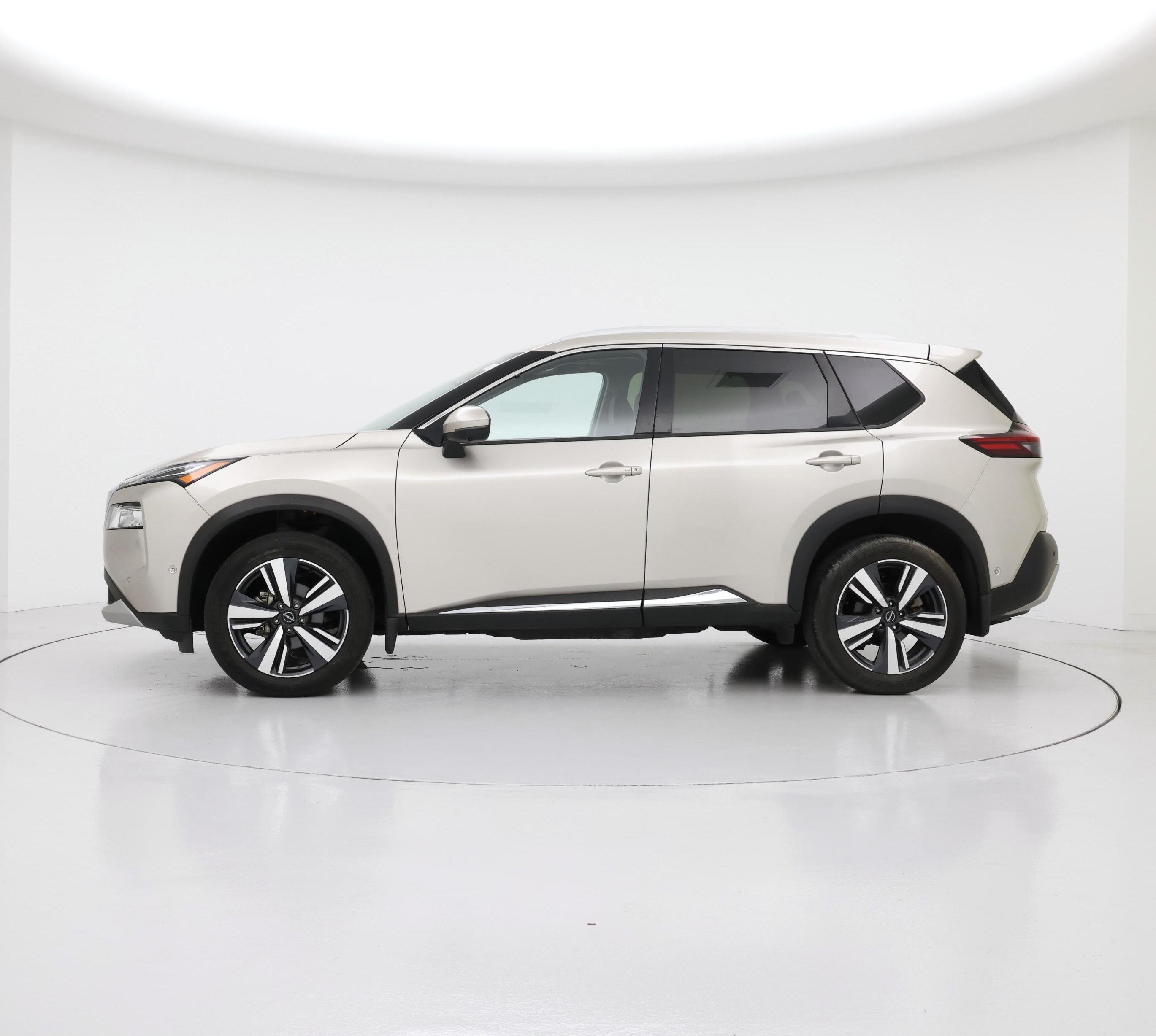 Thumbnail: 2023 Nissan Rogue - 3