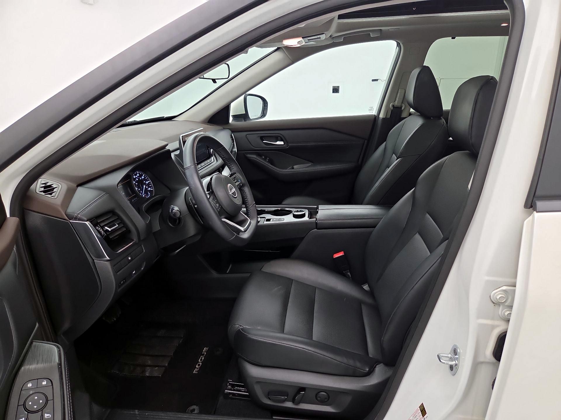 Thumbnail: 2023 Nissan Rogue - 11