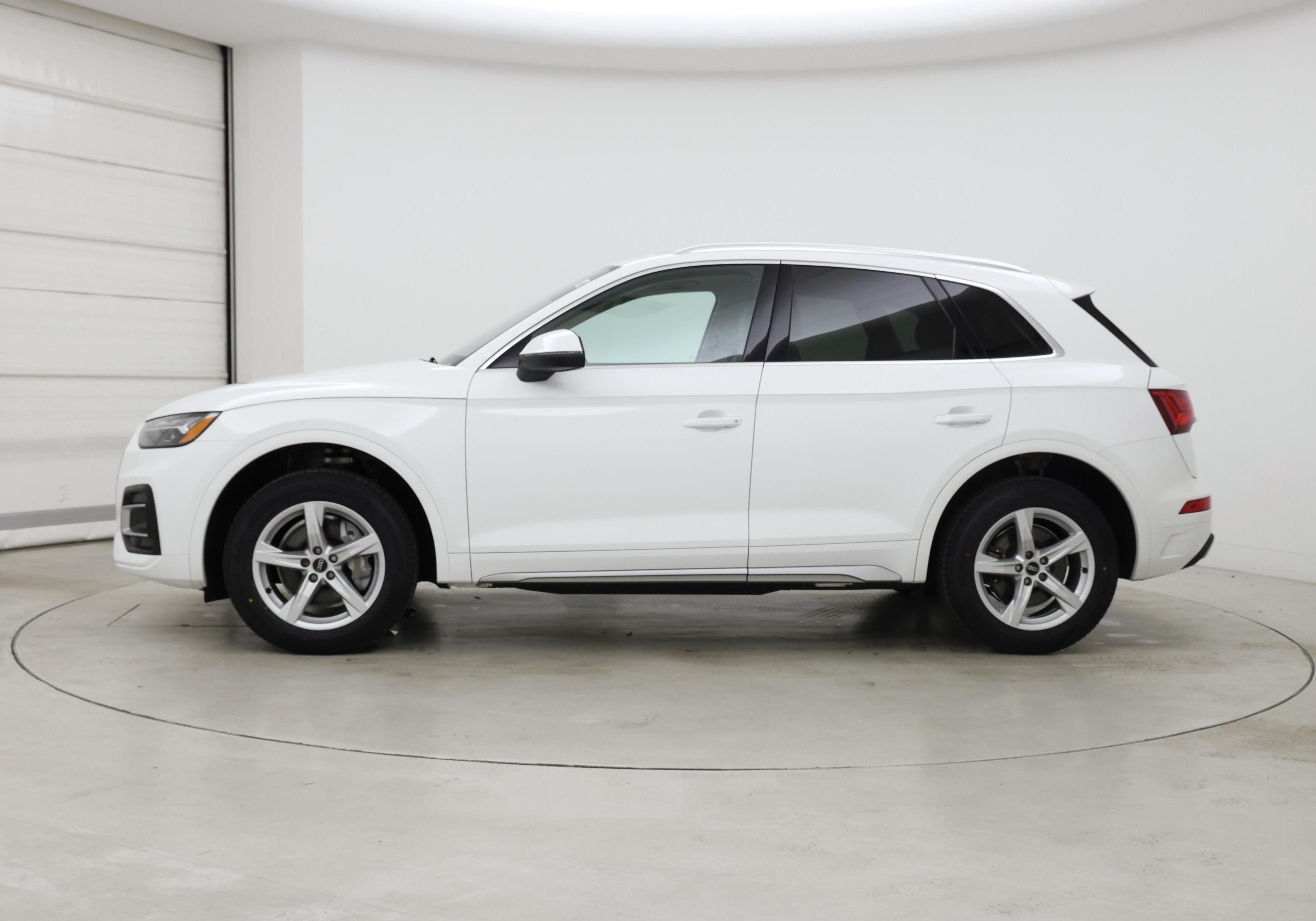 Thumbnail: 2023 Audi Q5 - 3