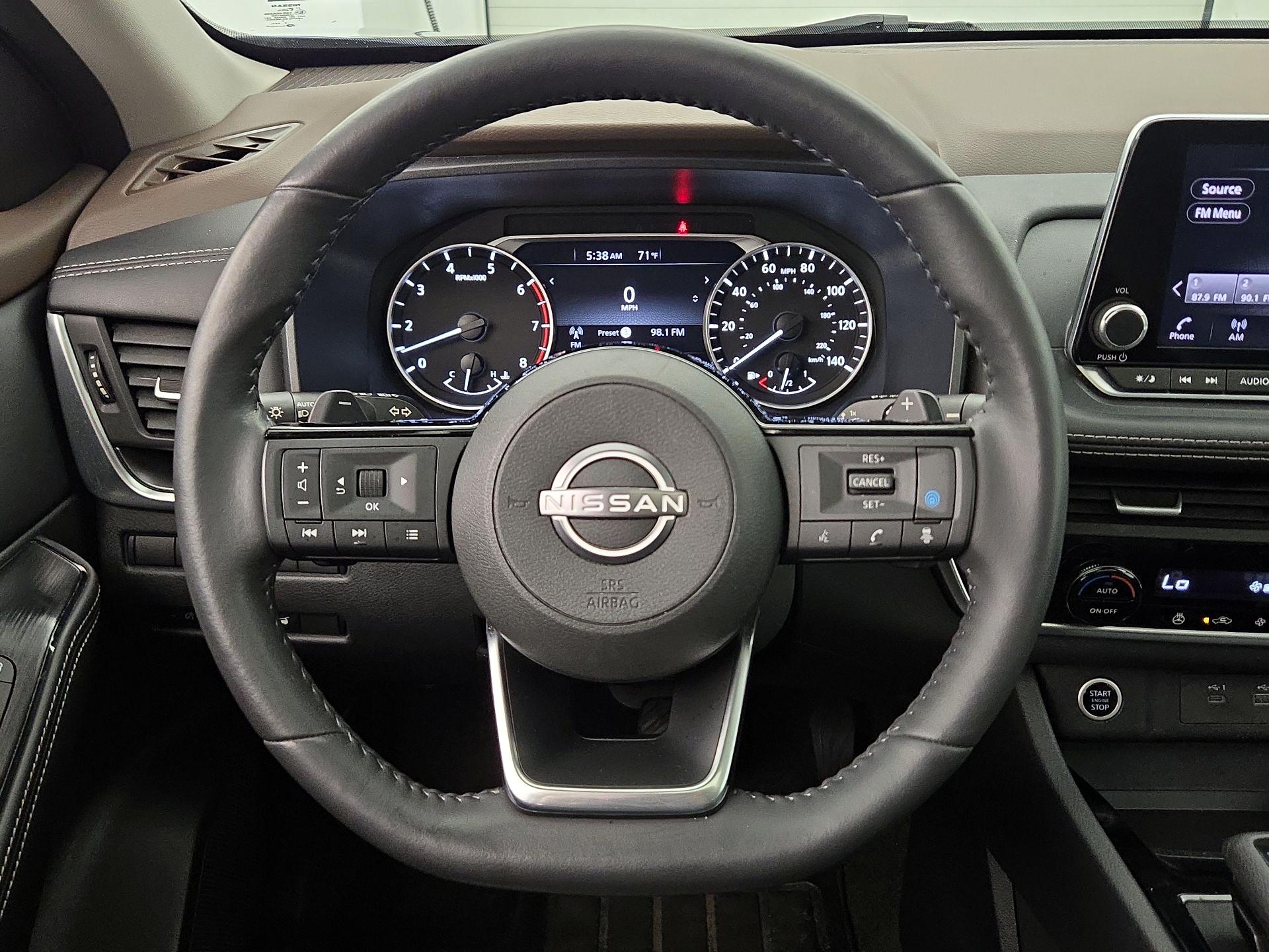Thumbnail: 2023 Nissan Rogue - 10
