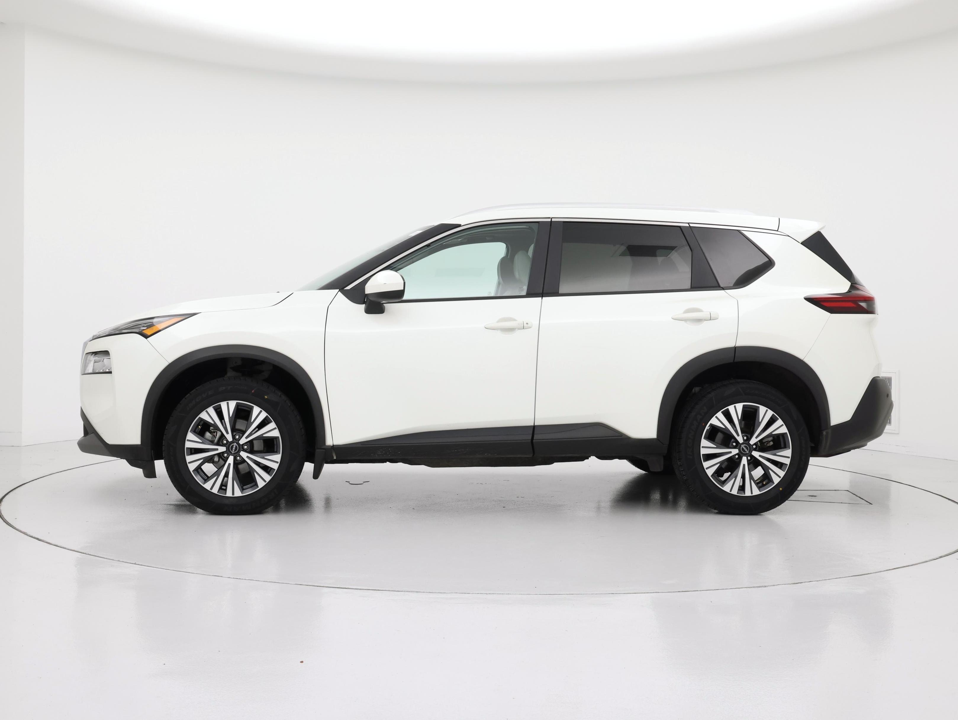 Thumbnail: 2023 Nissan Rogue - 3