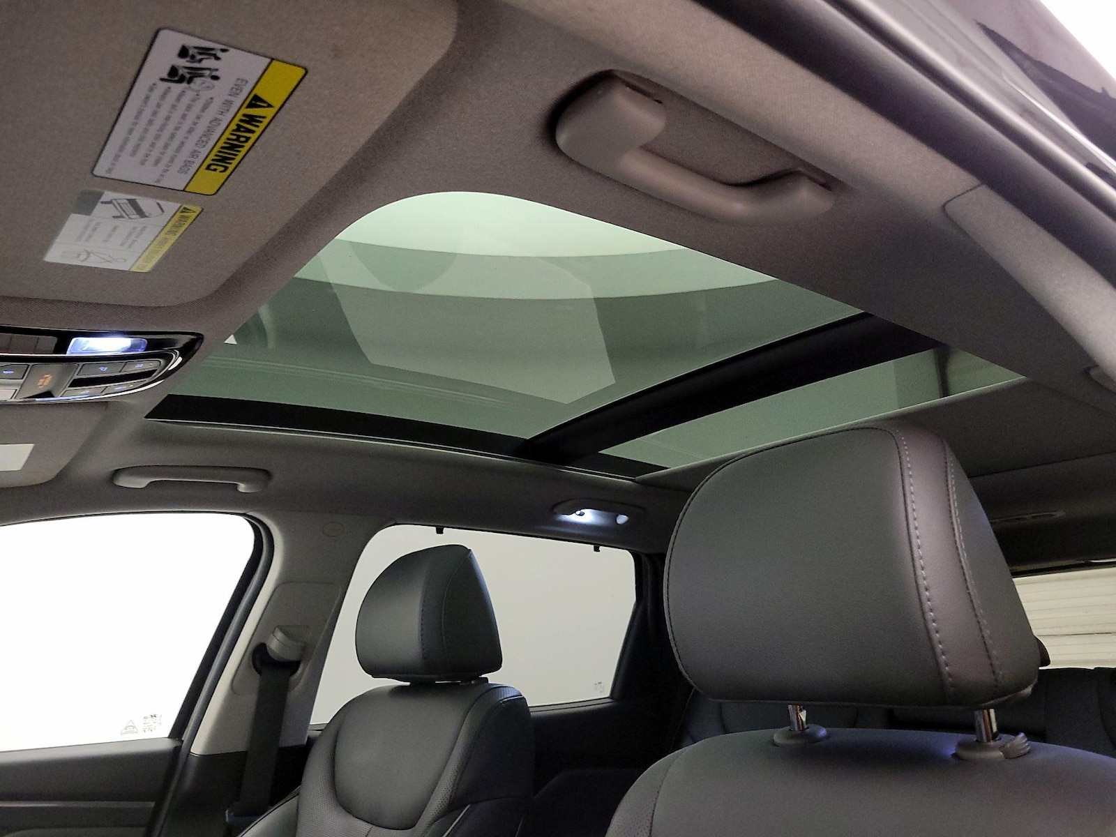 2023 Hyundai Santa Fe Limited - Photo 18