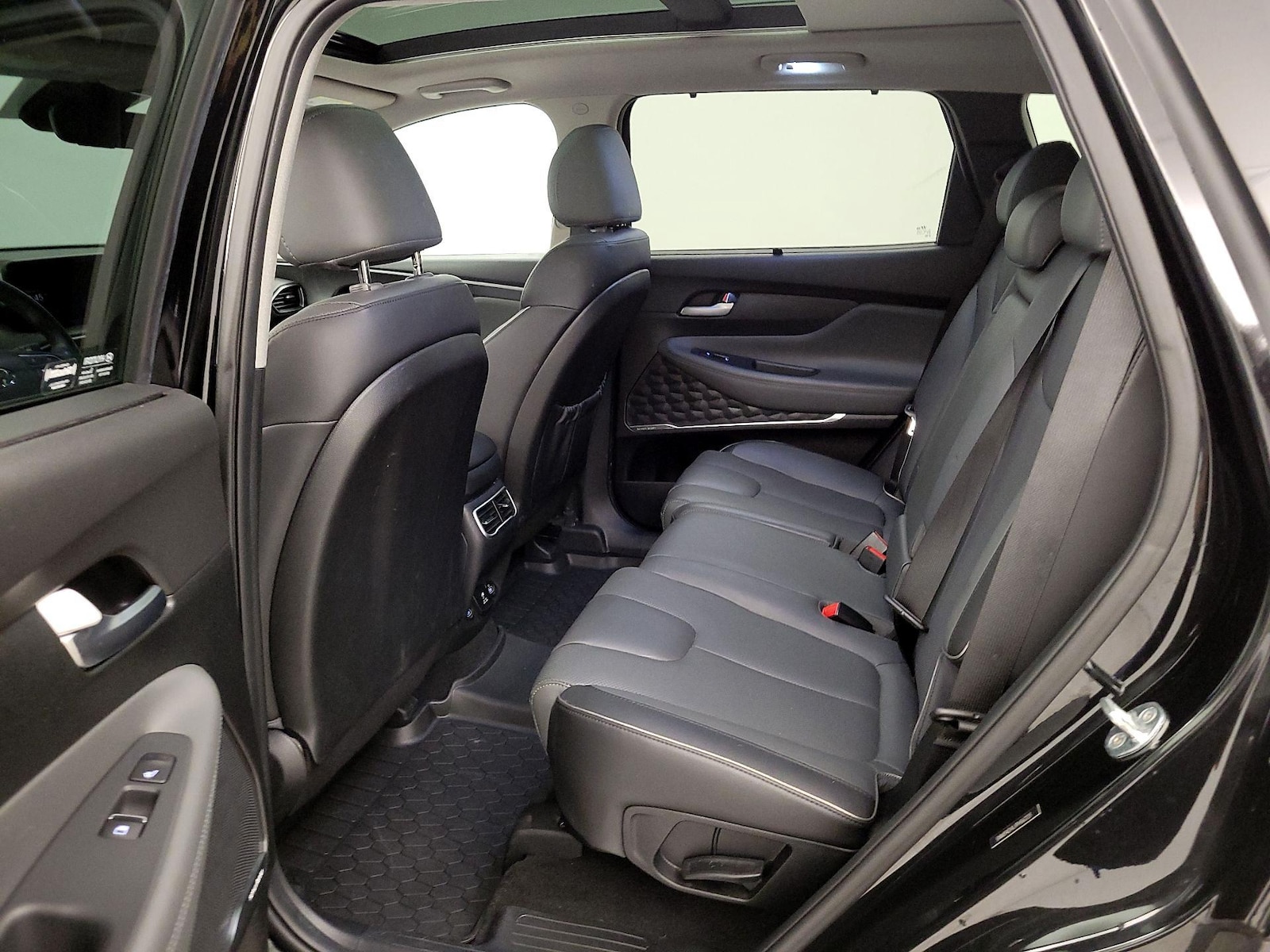 2023 Hyundai Santa Fe Limited - Photo 19