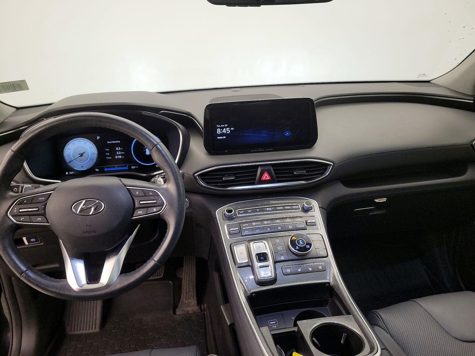 2023 Hyundai Santa Fe Limited - Photo 8