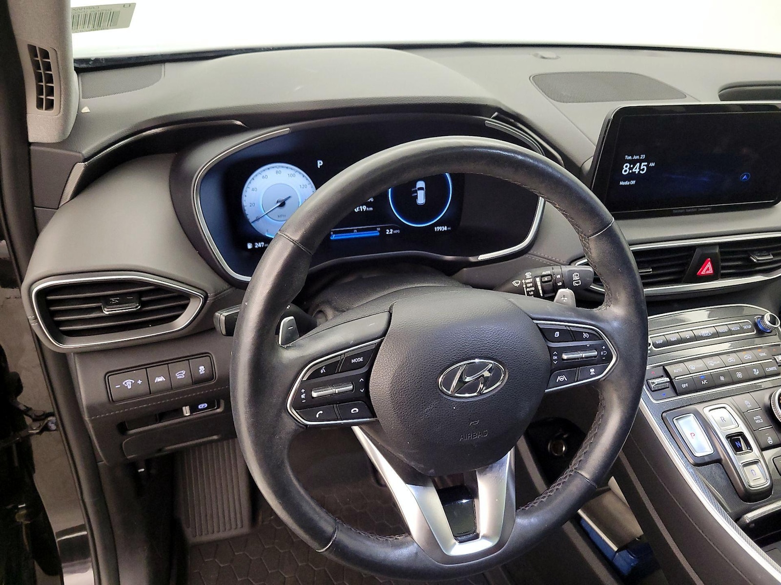 2023 Hyundai Santa Fe Limited - Photo 9