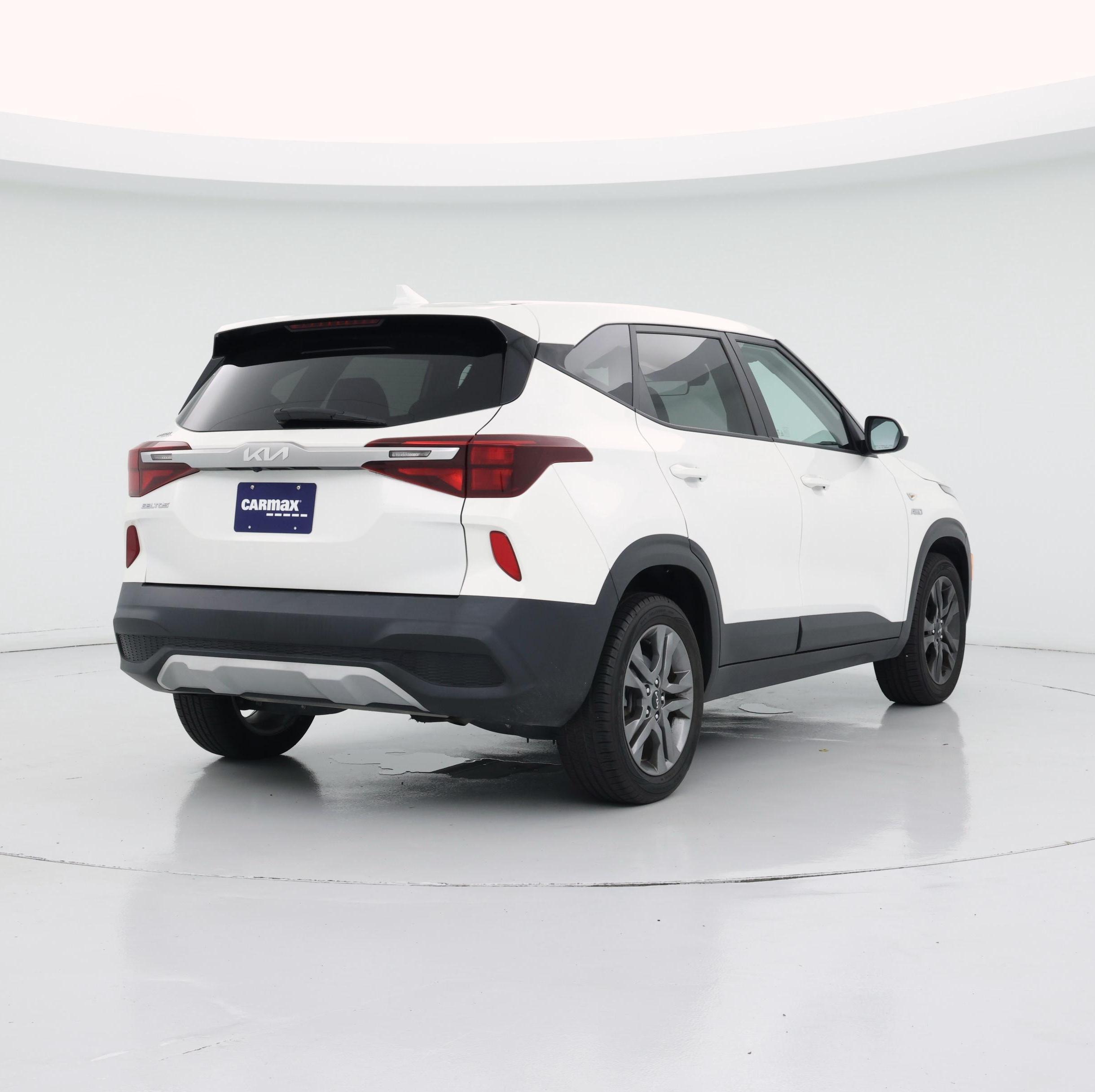 Thumbnail: 2022 Kia Seltos - 8