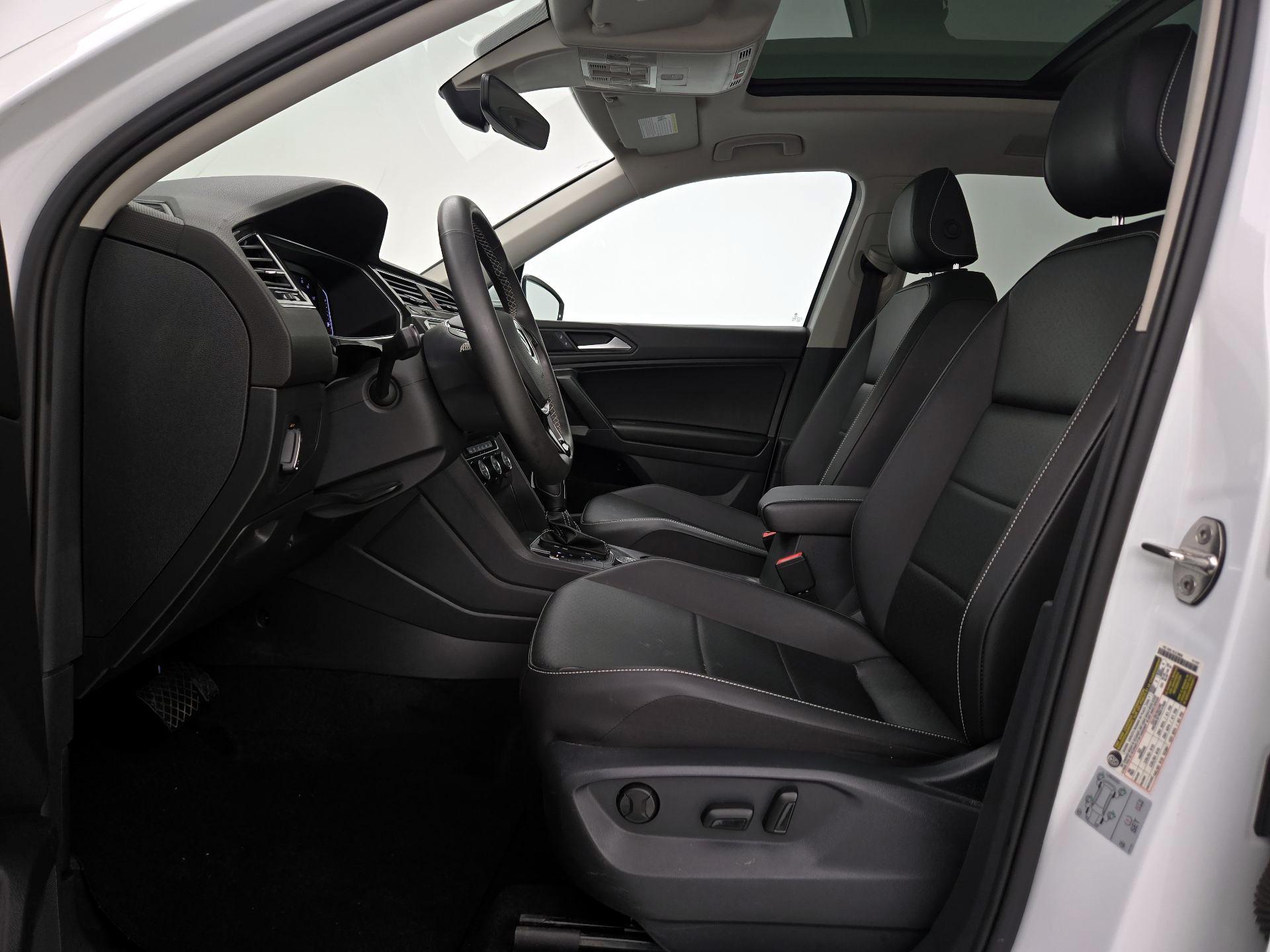 Thumbnail: 2021 Volkswagen Tiguan - 11