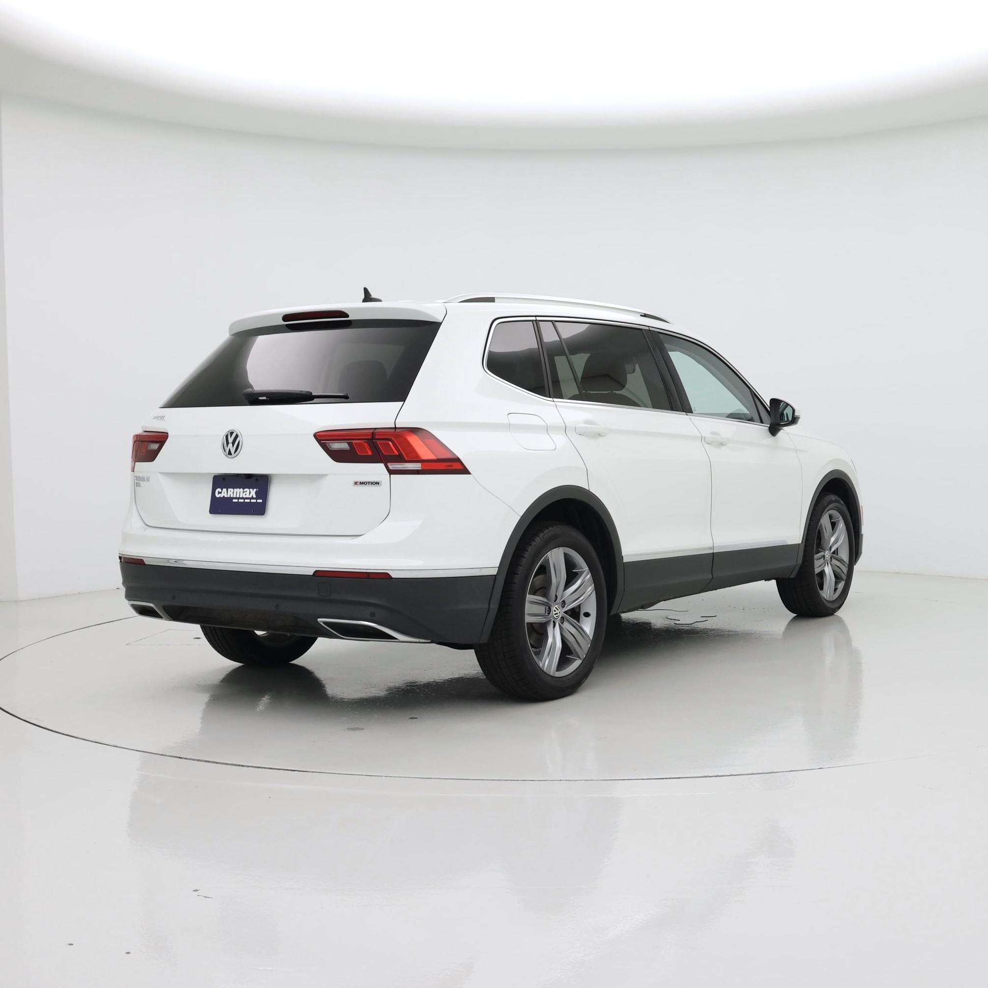 Thumbnail: 2021 Volkswagen Tiguan - 8