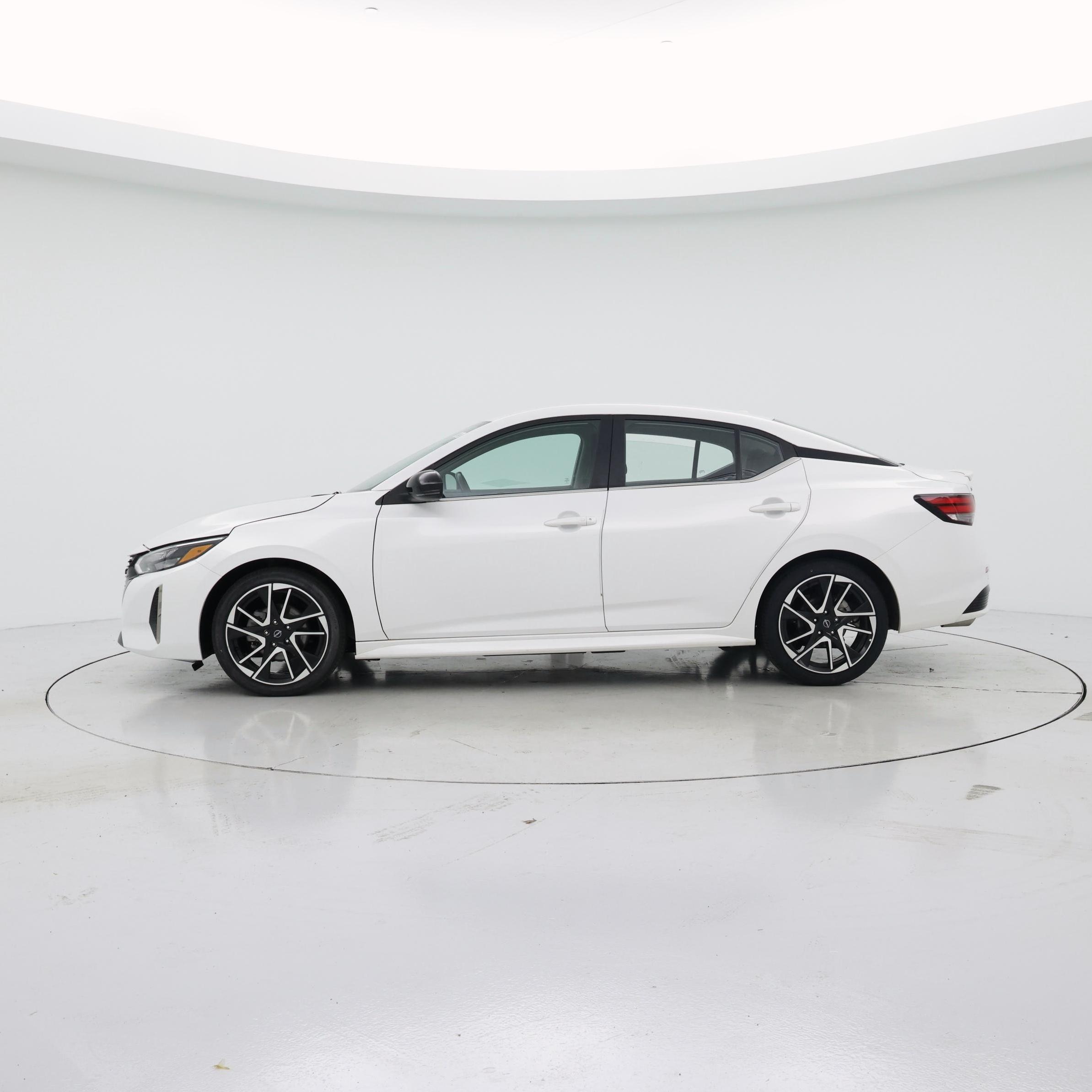 Thumbnail: 2024 Nissan Sentra - 3