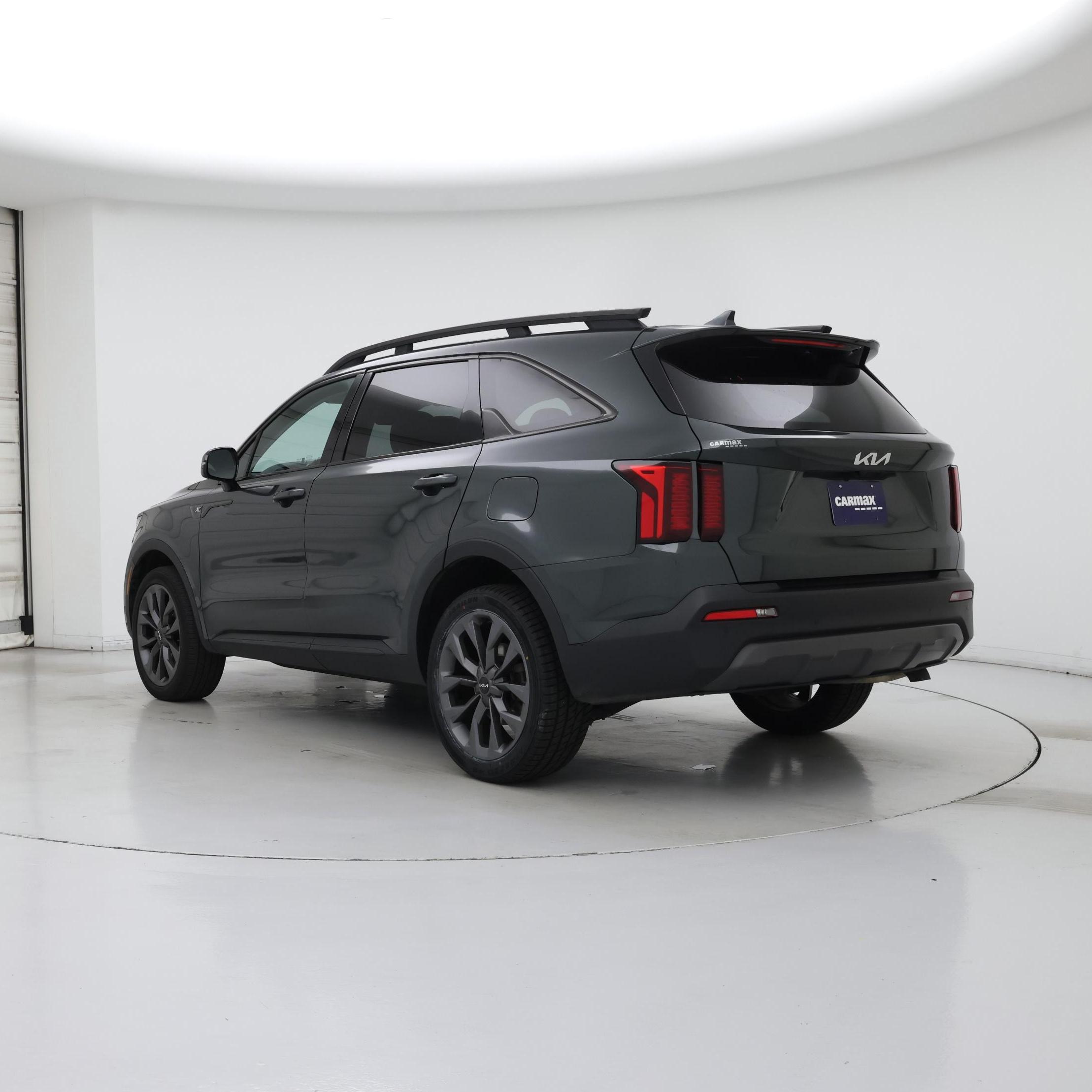 Thumbnail: 2023 Kia Sorento - 2