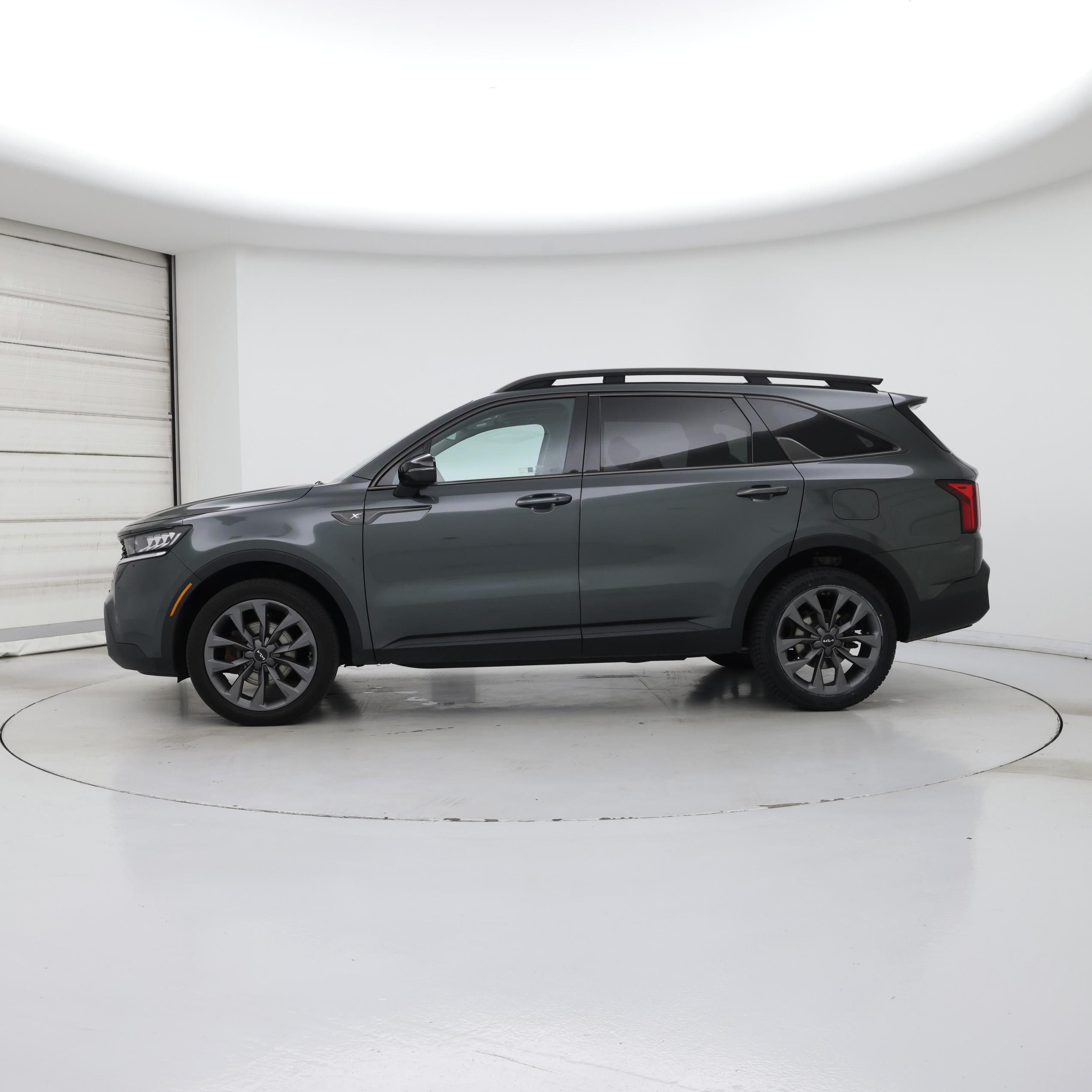 Thumbnail: 2023 Kia Sorento - 3