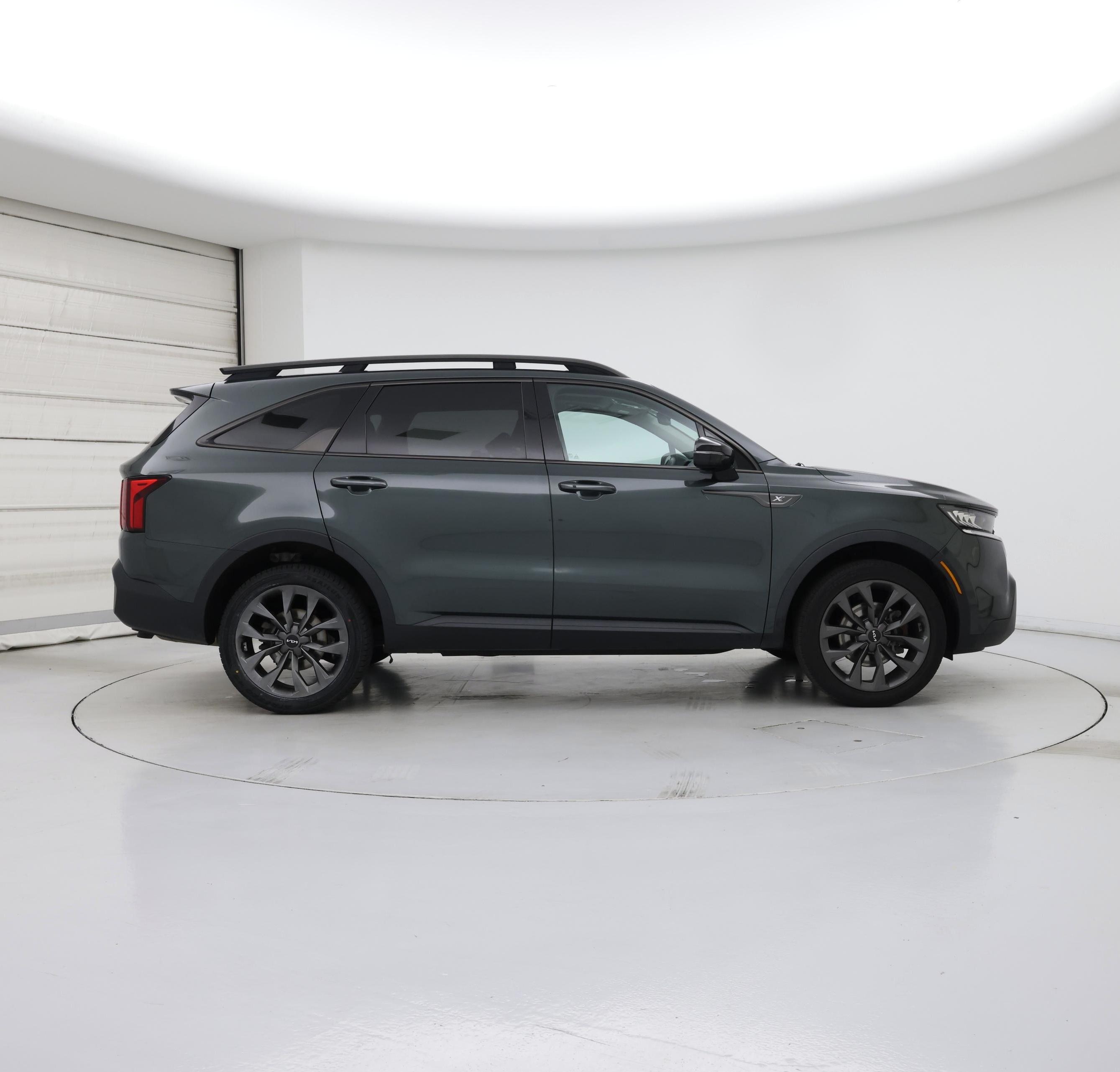 Thumbnail: 2023 Kia Sorento - 7
