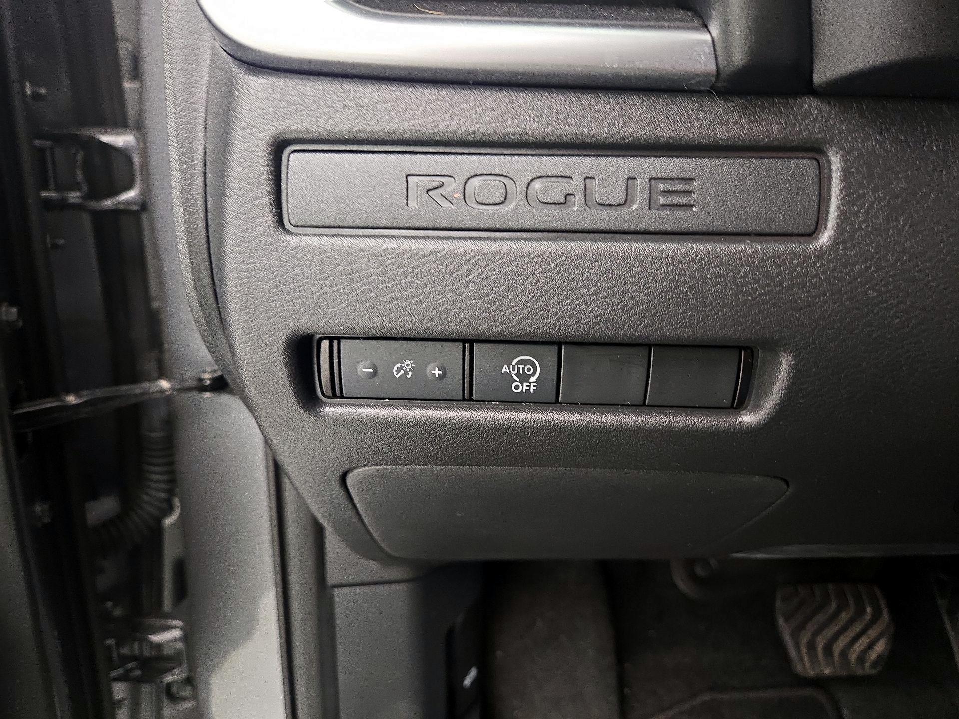 Thumbnail: 2023 Nissan Rogue - 13