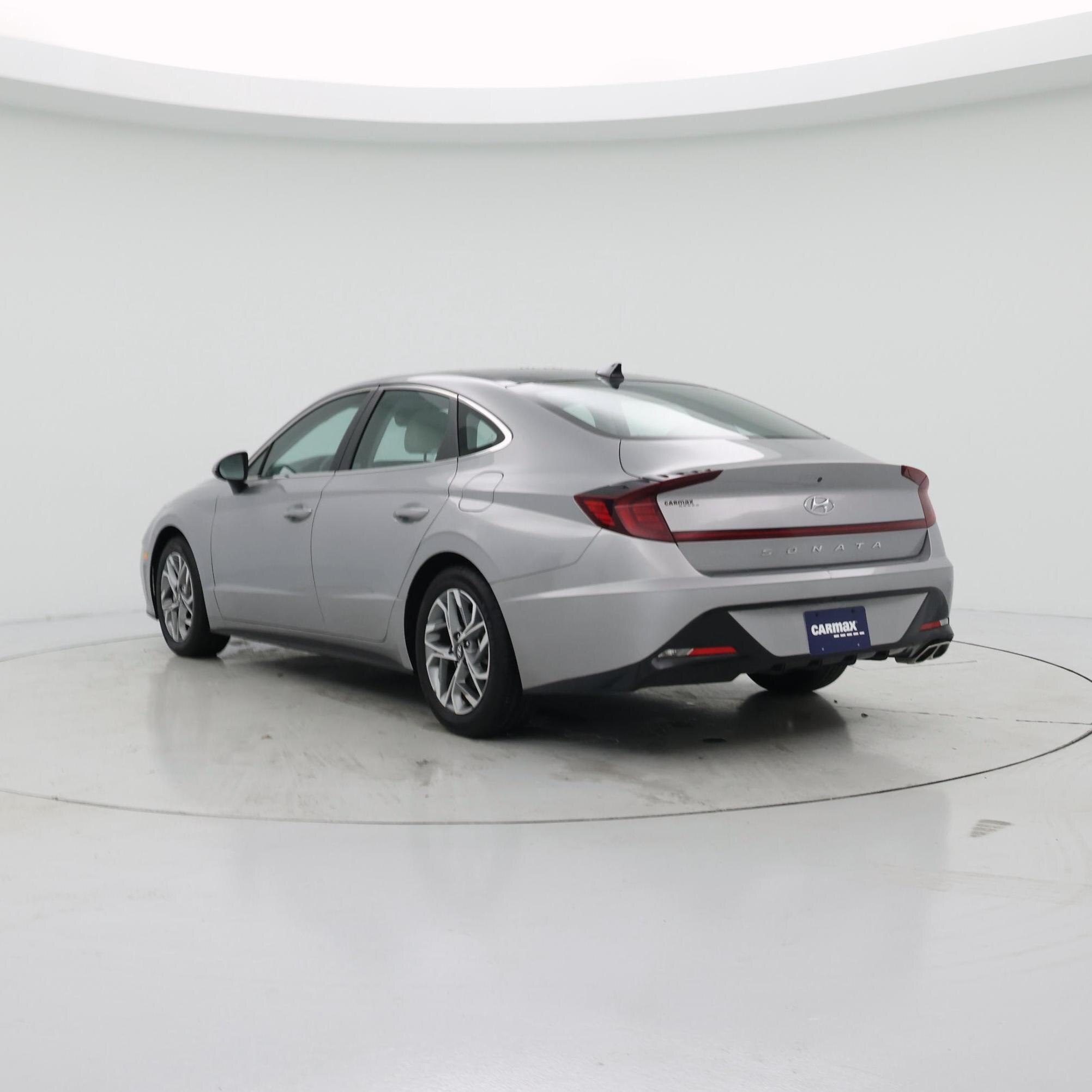 Thumbnail: 2023 Hyundai Sonata - 2