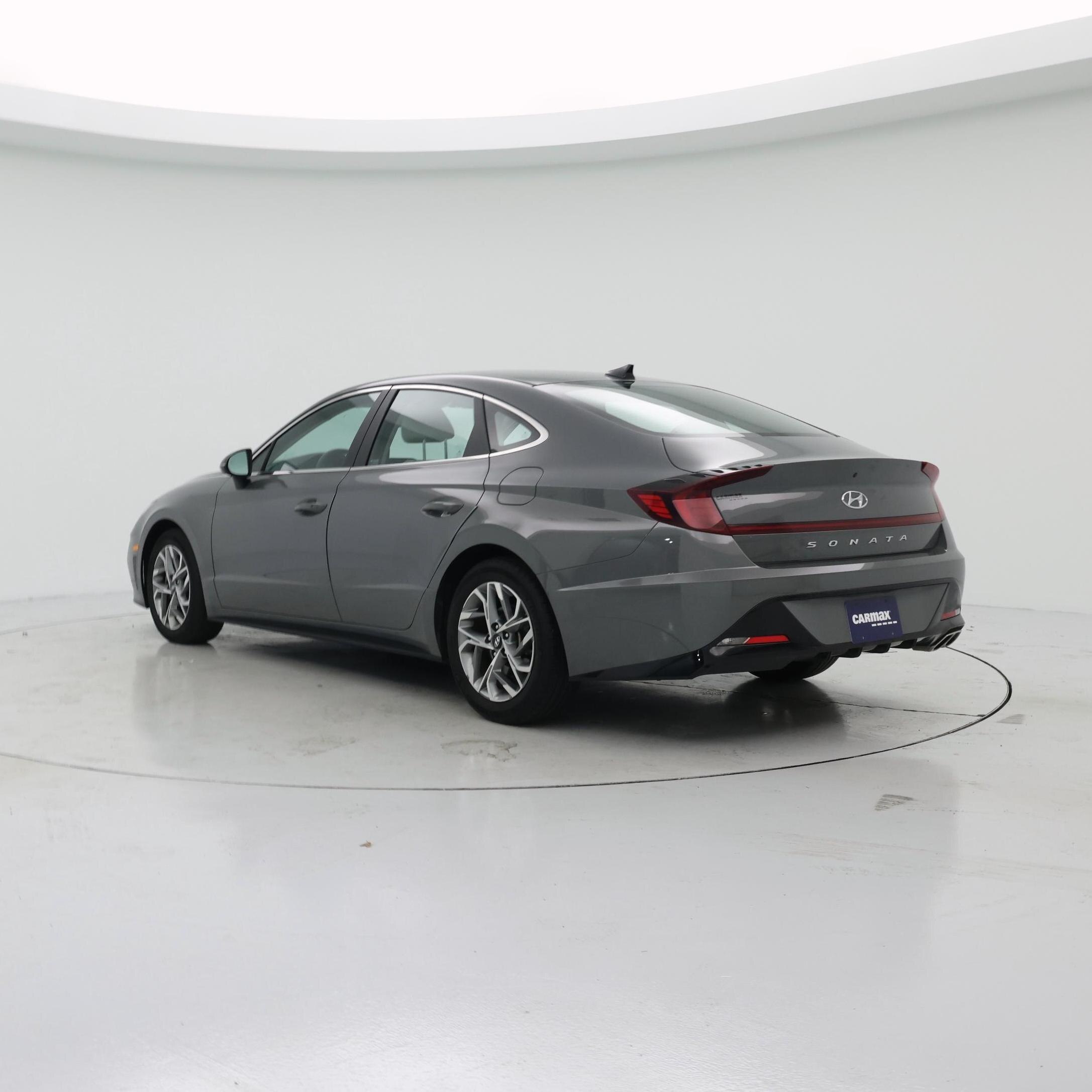 Thumbnail: 2023 Hyundai Sonata - 2