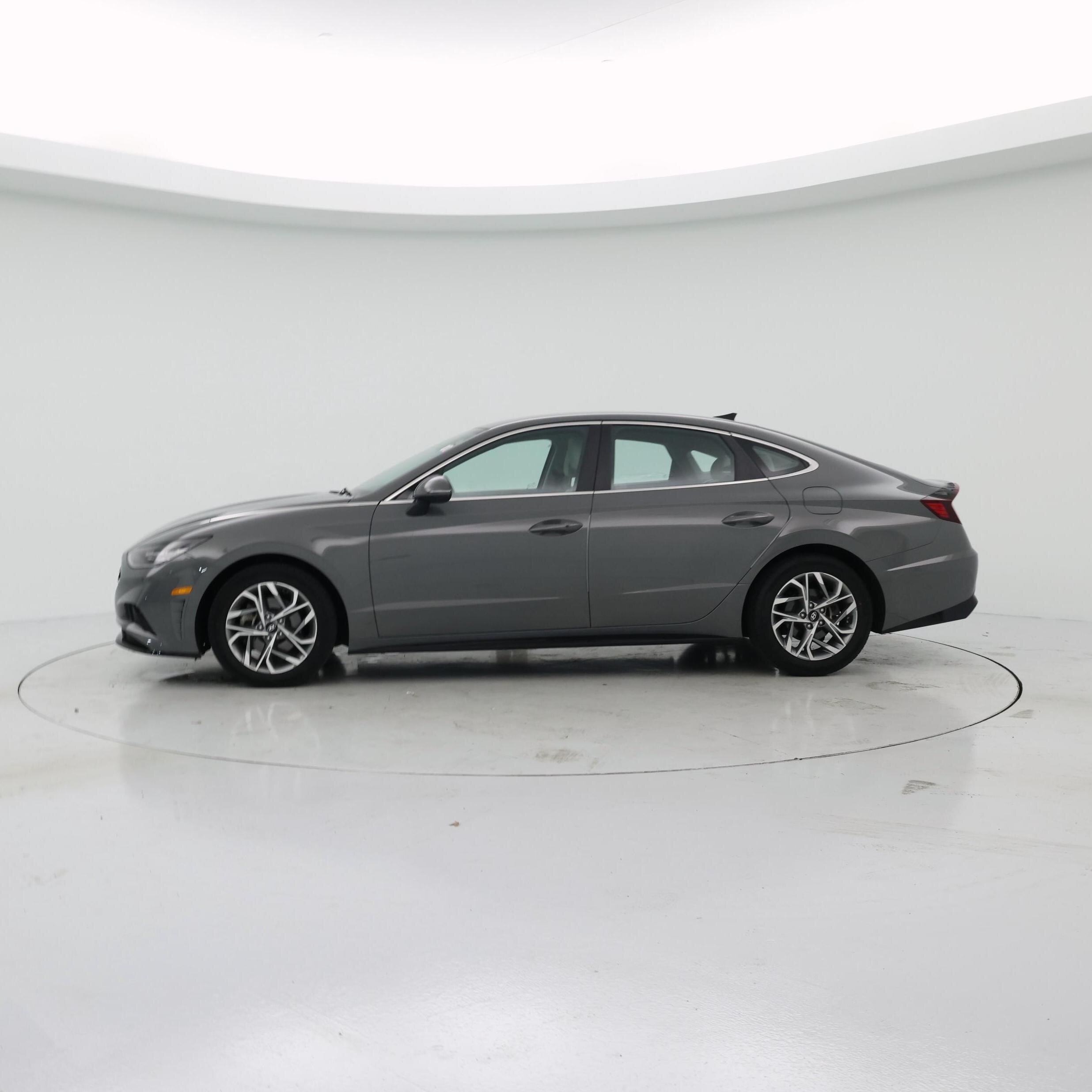 Thumbnail: 2023 Hyundai Sonata - 3