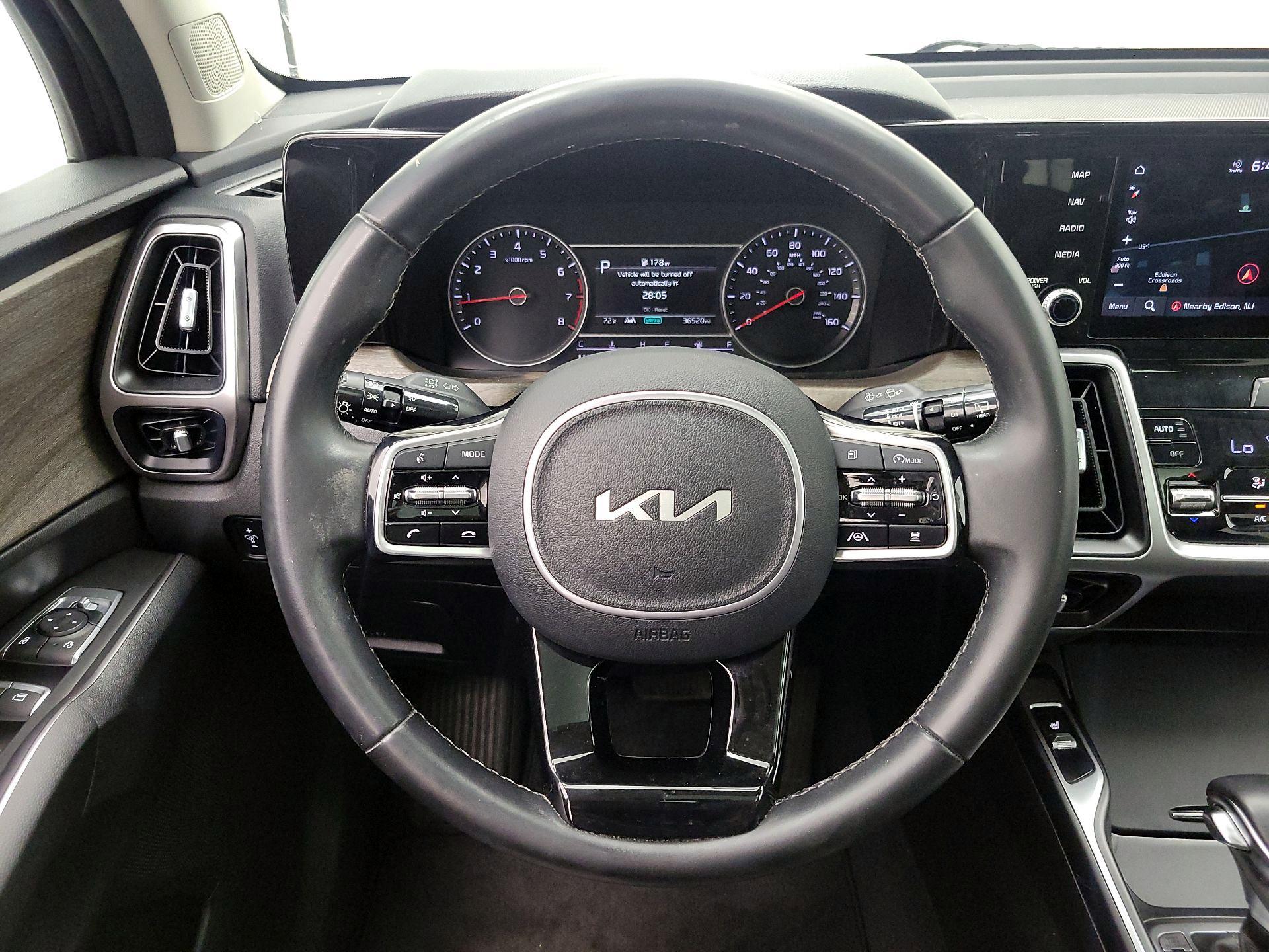 Thumbnail: 2022 Kia Sorento - 10