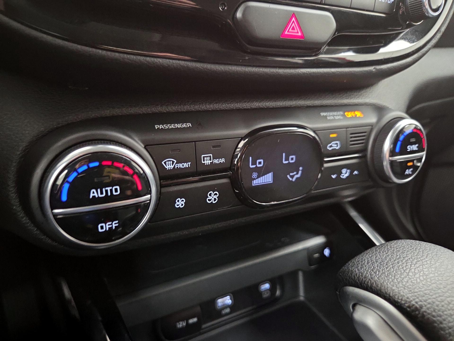 Thumbnail: 2023 Kia Soul - 17