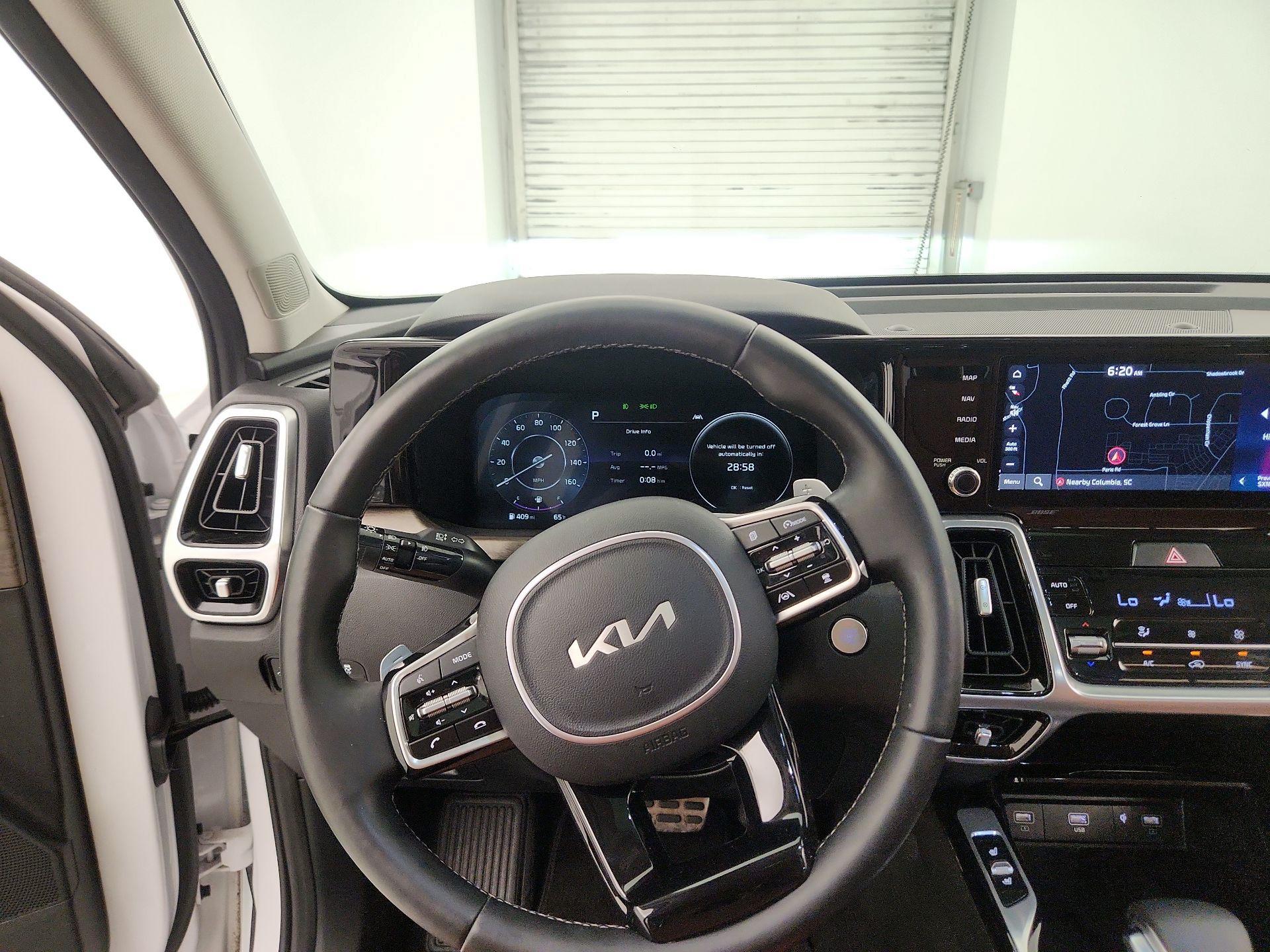 Thumbnail: 2023 Kia Sorento - 10