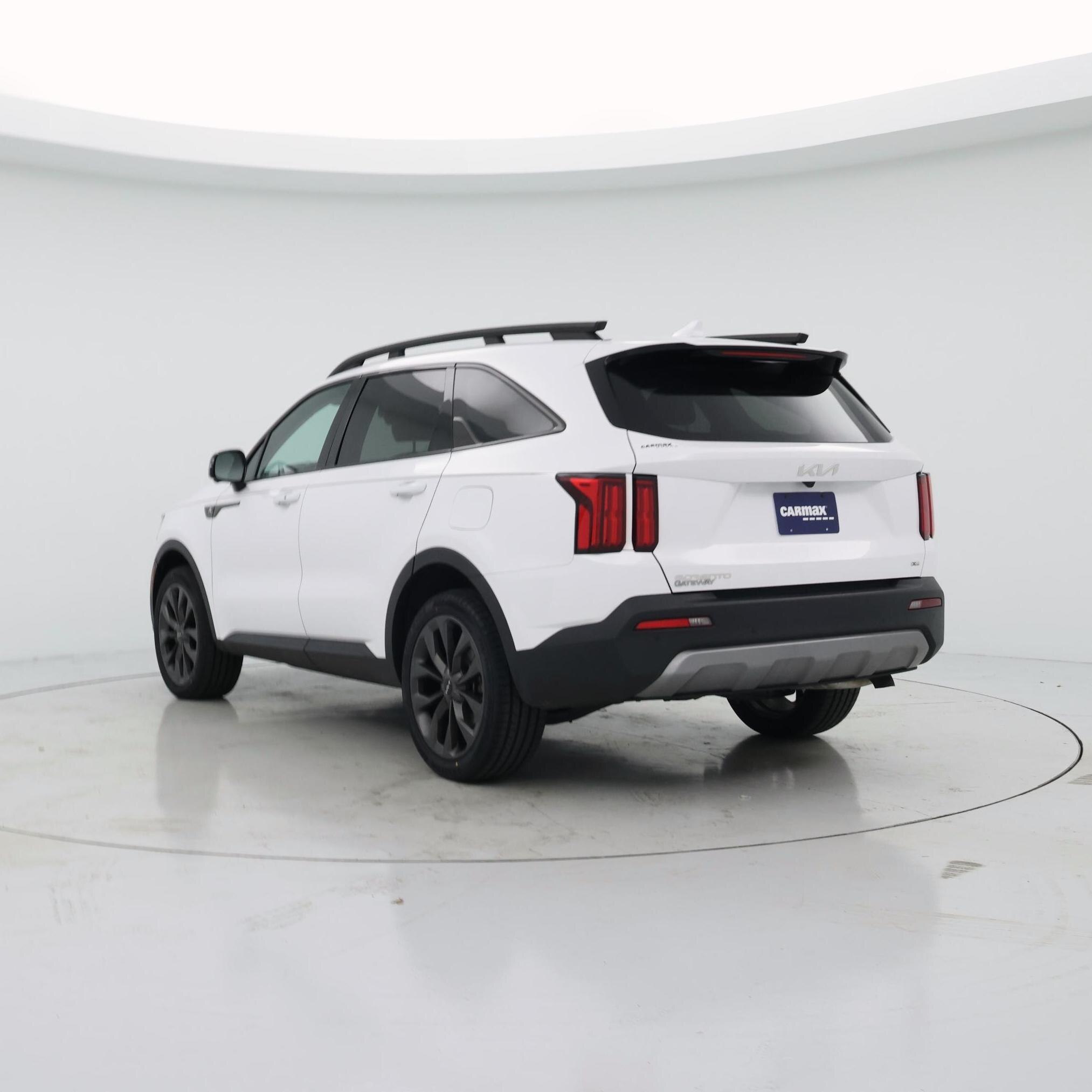 Thumbnail: 2023 Kia Sorento - 2