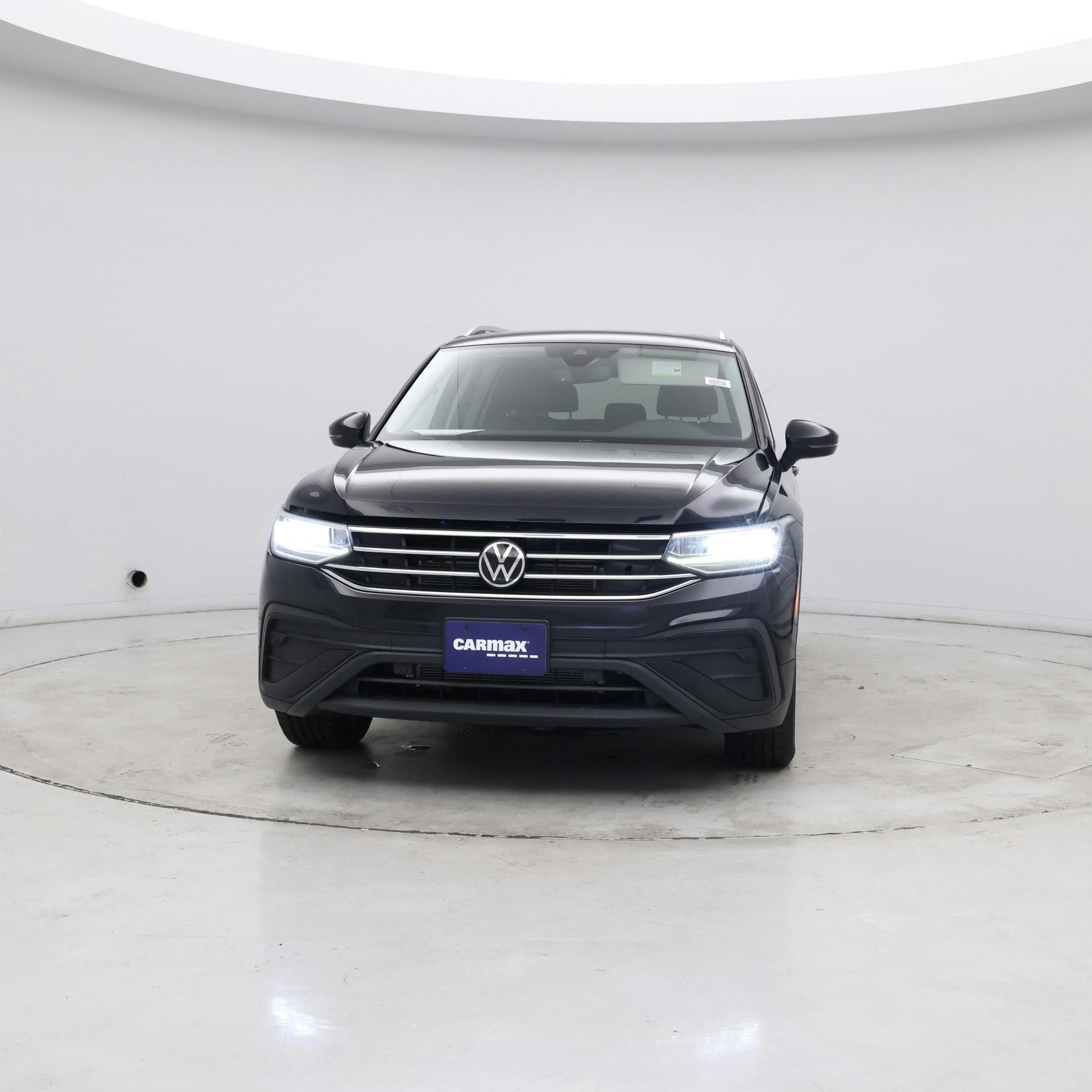 Thumbnail: 2022 Volkswagen Tiguan - 4