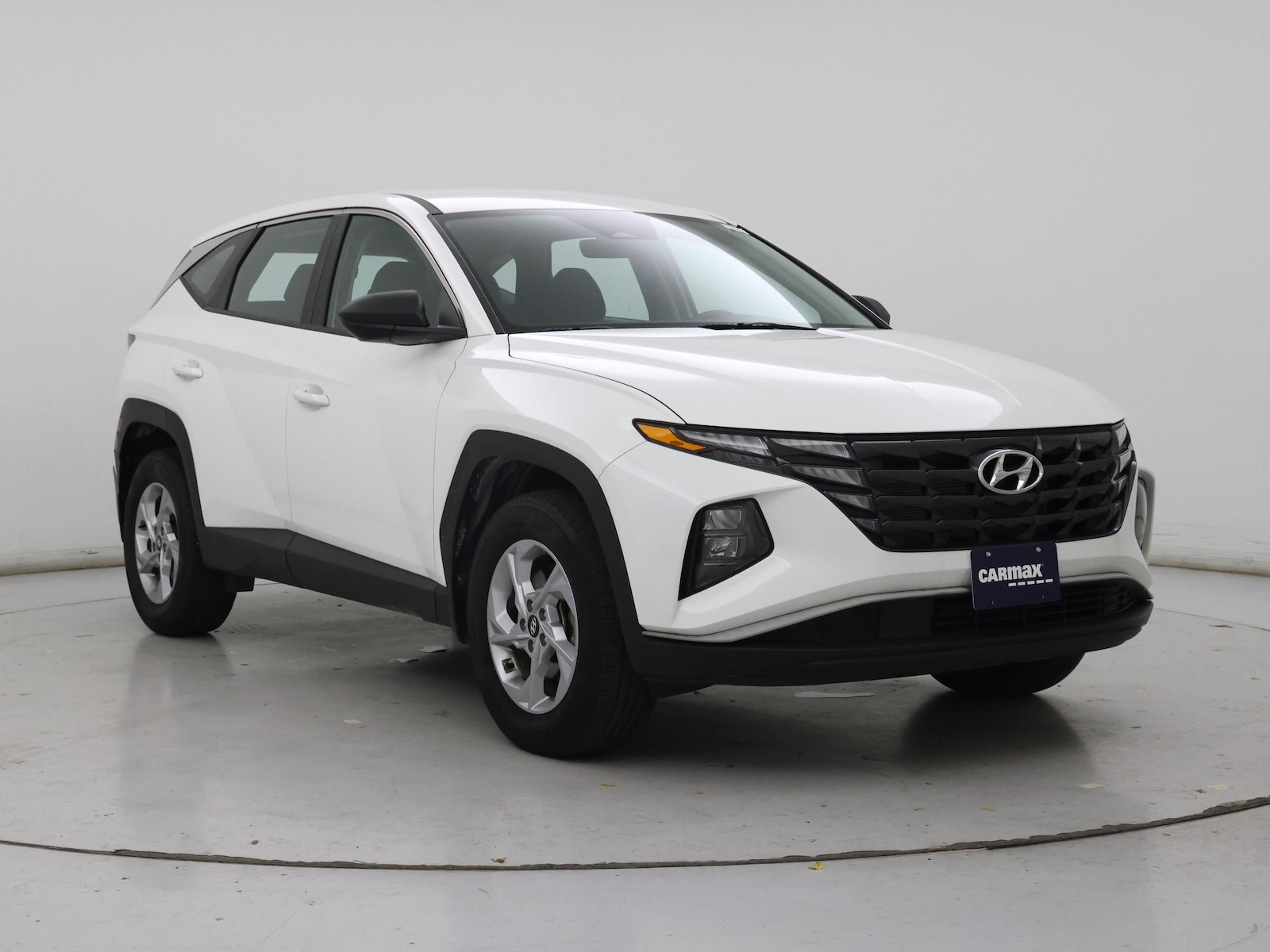 2023 Hyundai Tucson SE - Photo 2