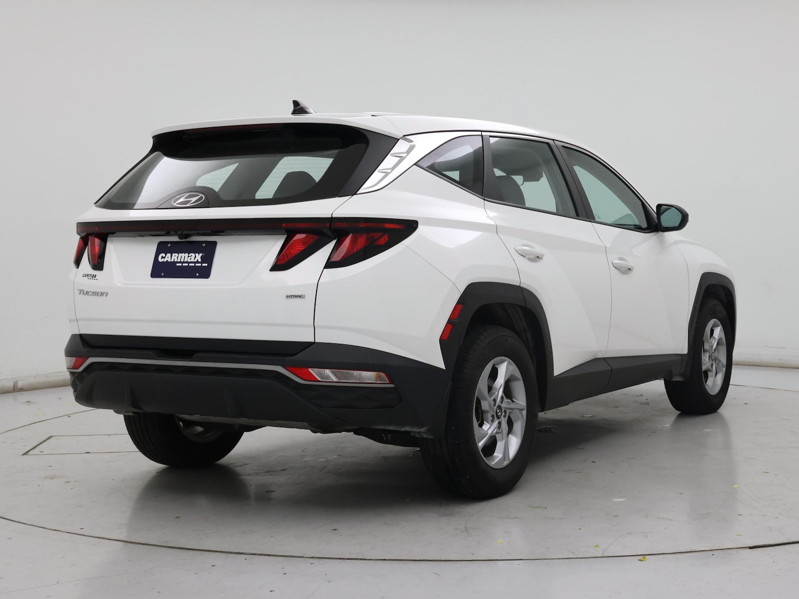 2023 Hyundai Tucson SE - Photo 9