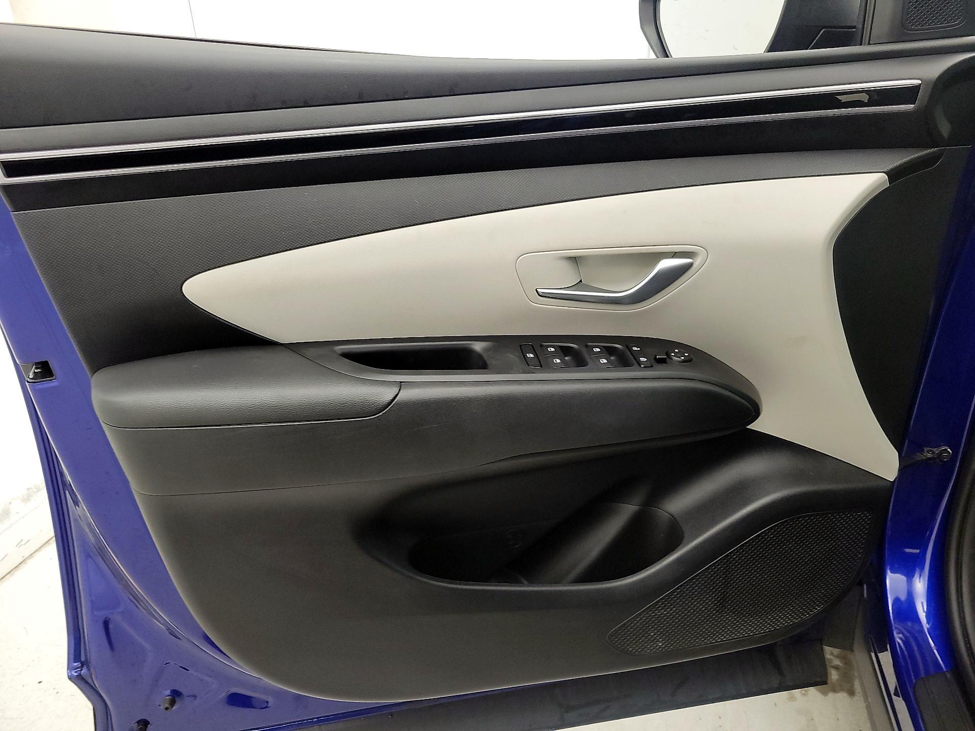 Thumbnail: 2023 Hyundai Tucson - 12
