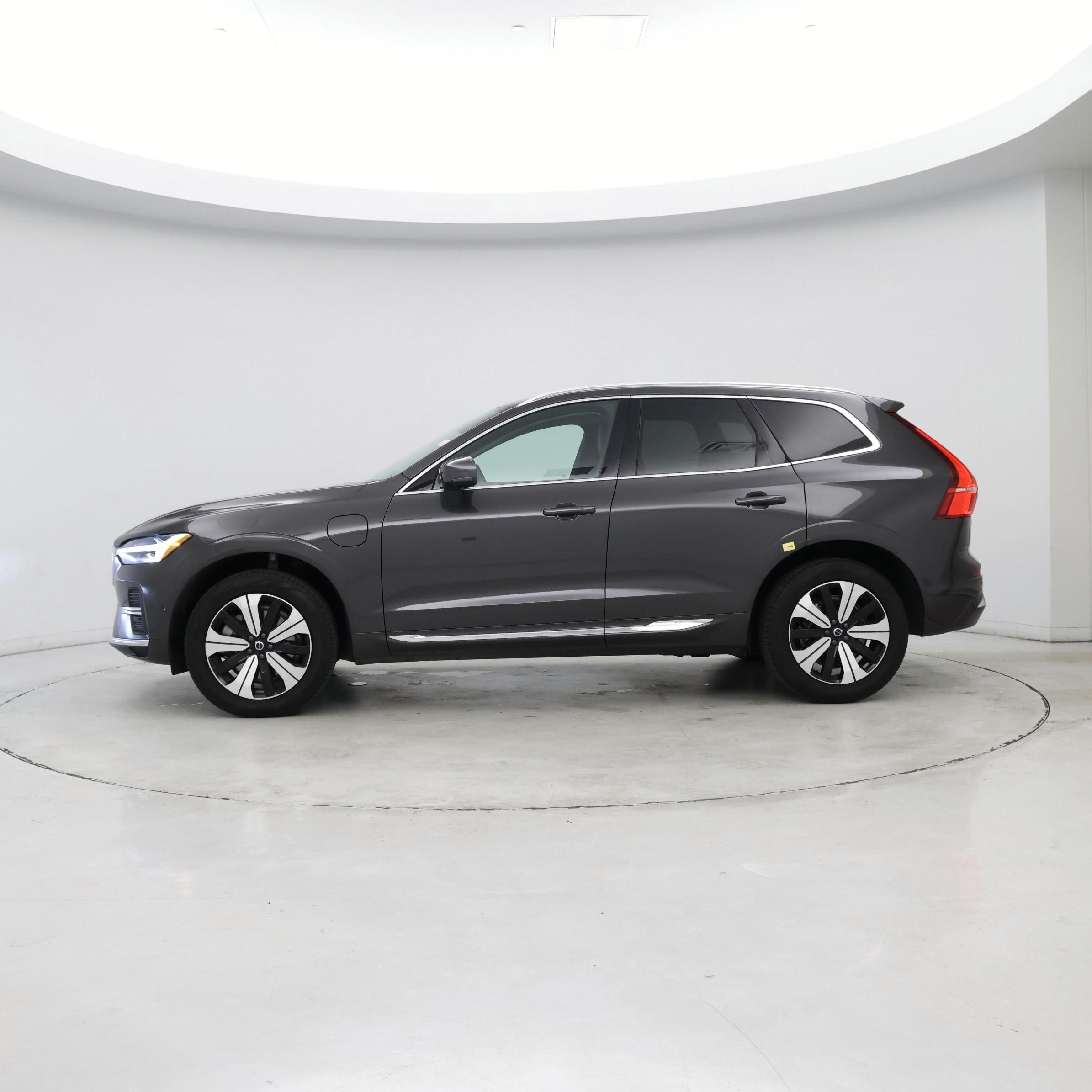 Thumbnail: 2023 Volvo XC60 - 2