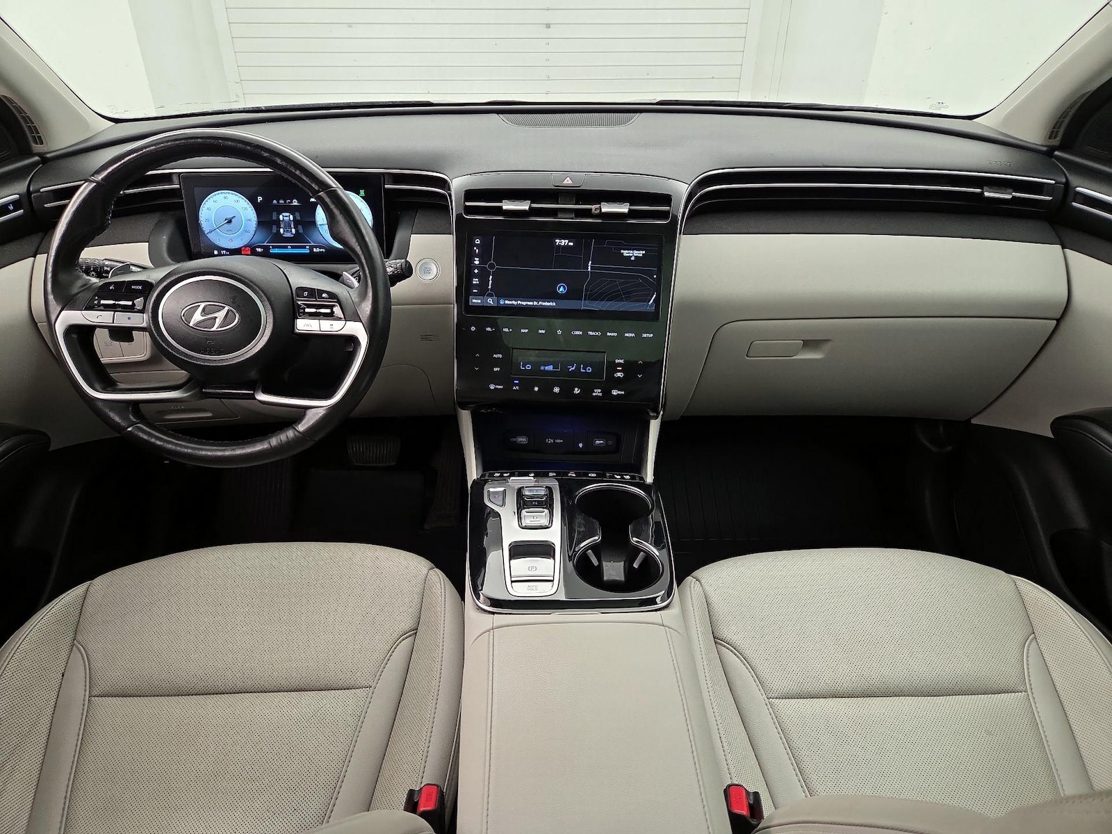 Apple CarPlay® & Android Auto™