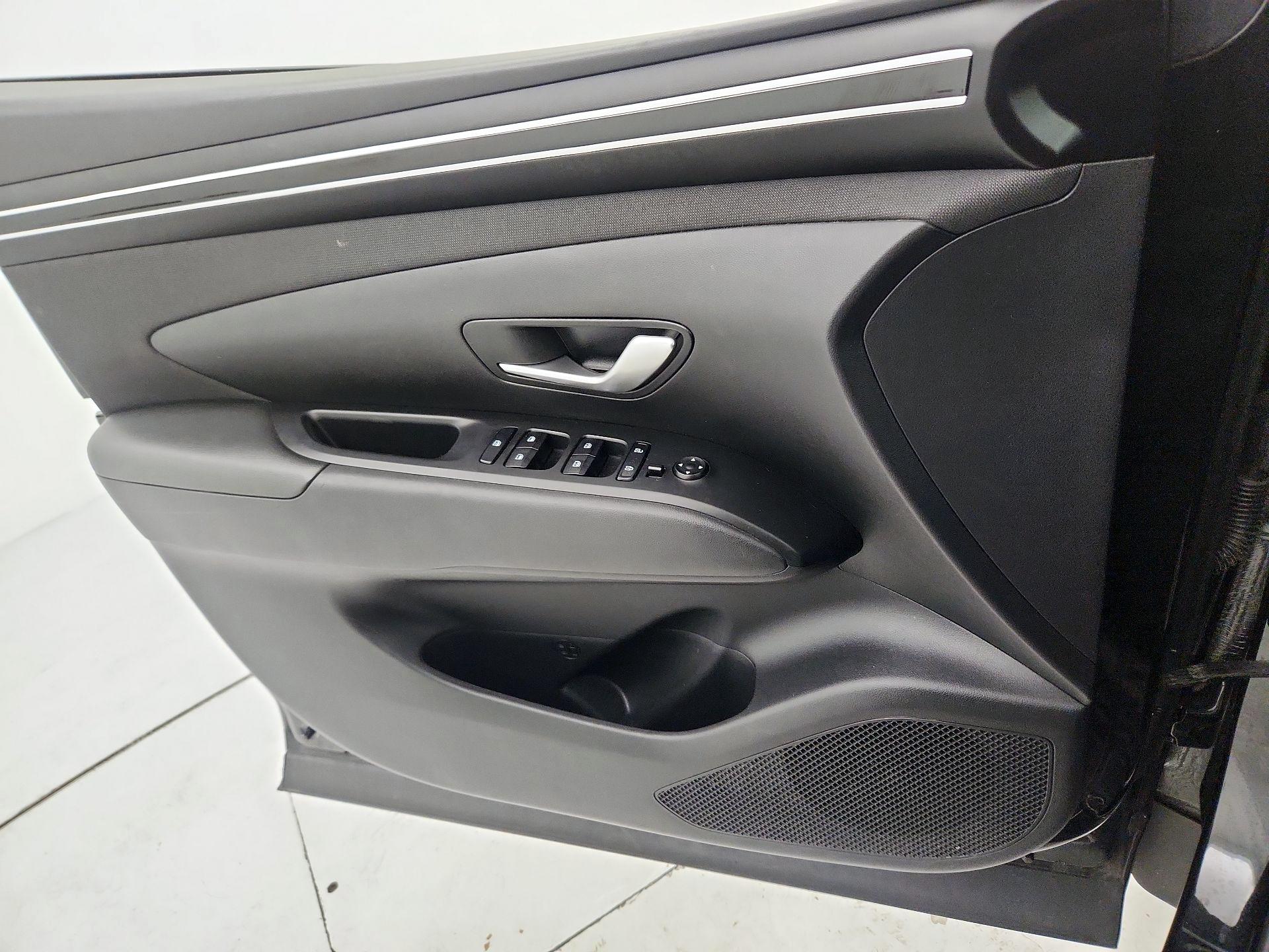 Thumbnail: 2023 Hyundai Tucson - 12